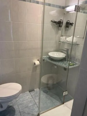 Bathroom in La Vieille Auberge