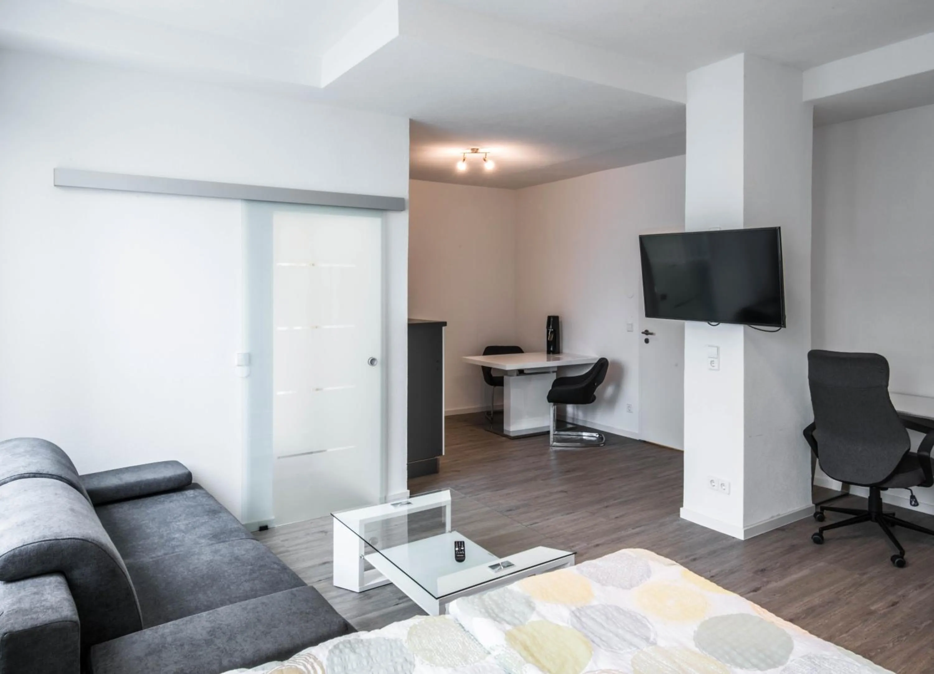 TV and multimedia in Central Apartments Aalen