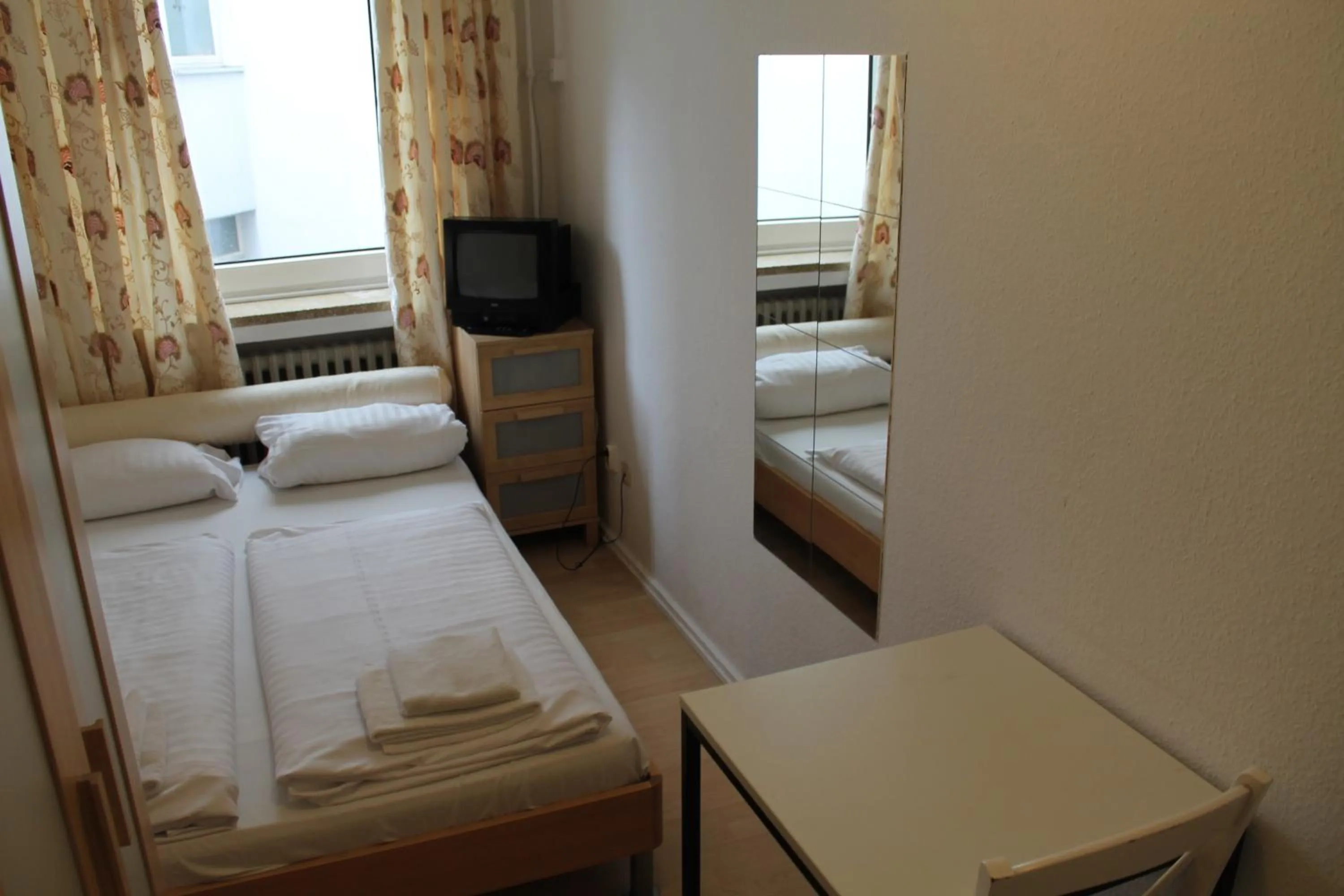 Bedroom, Bed in Hotel Lilienhof