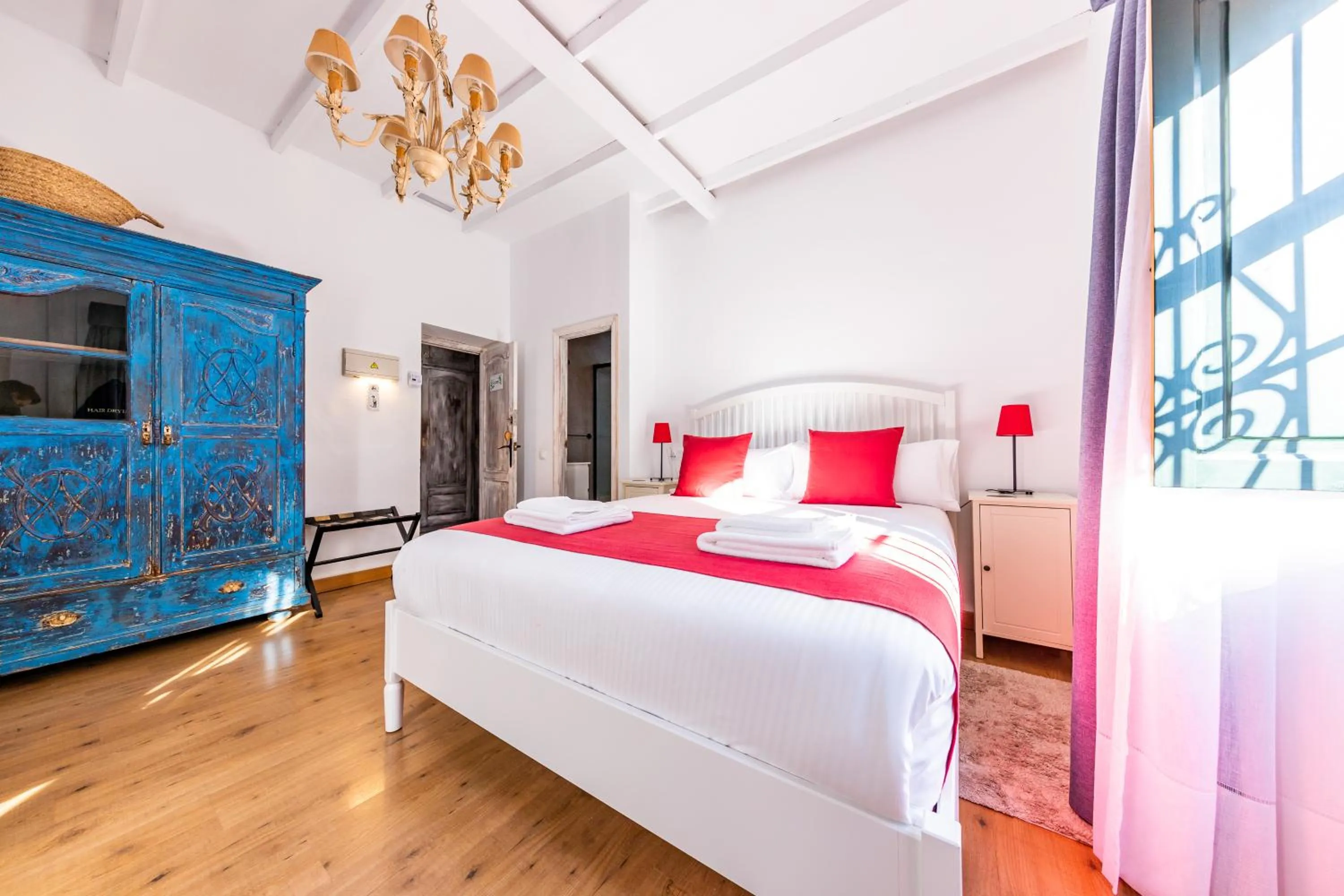 Photo of the whole room, Bed in Casa Paraíso Boutique B&B