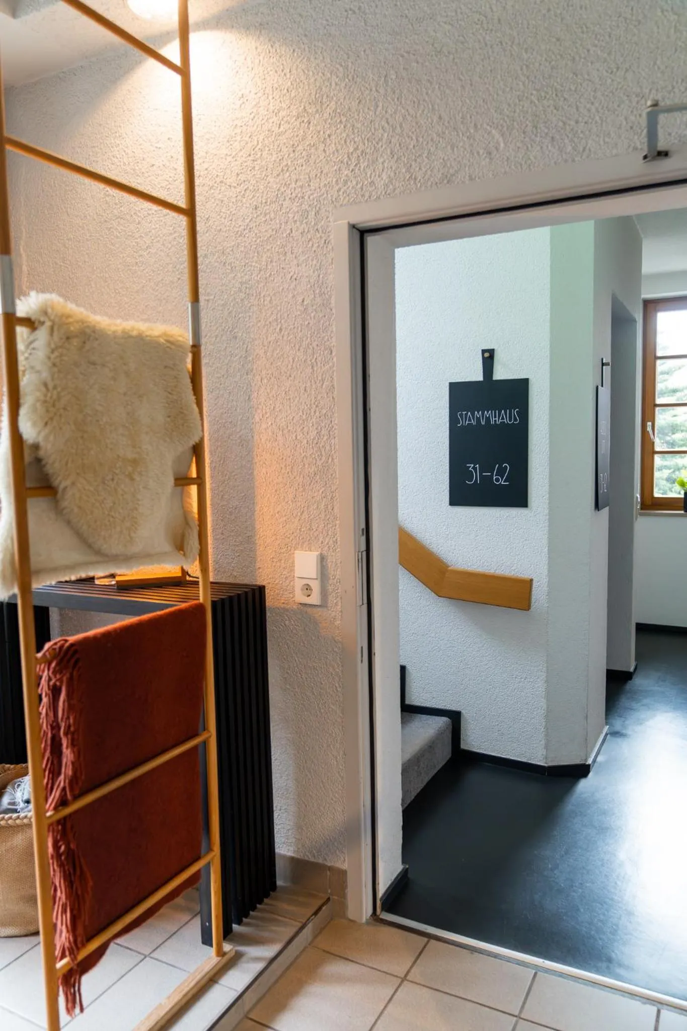 Decorative detail in Der Hirschen