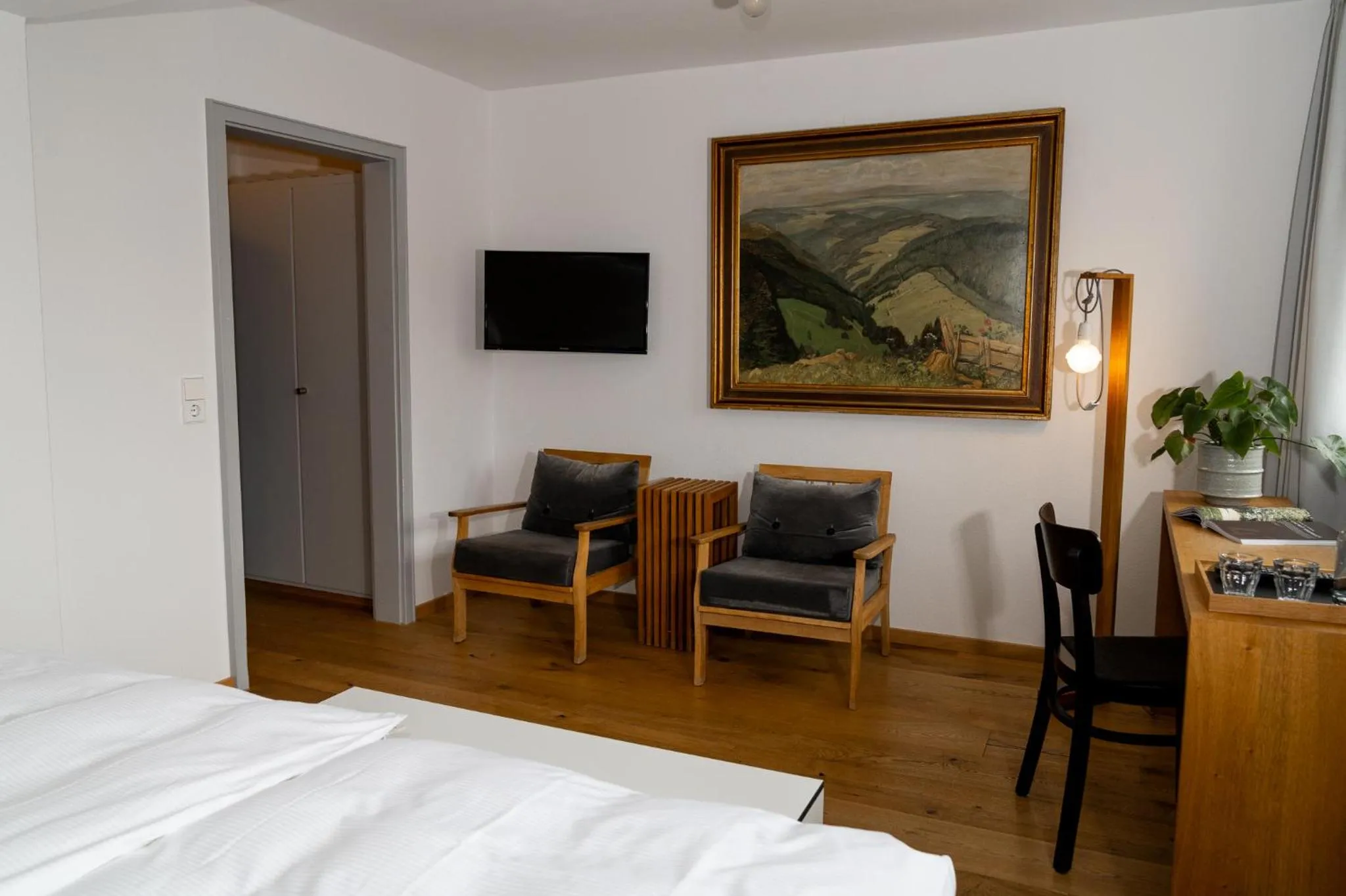 Seating area, Bed in Der Hirschen