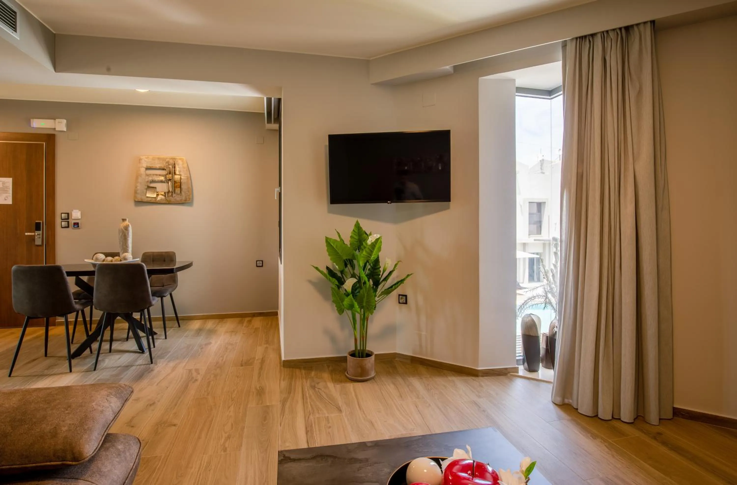 The Victoria Lefkada