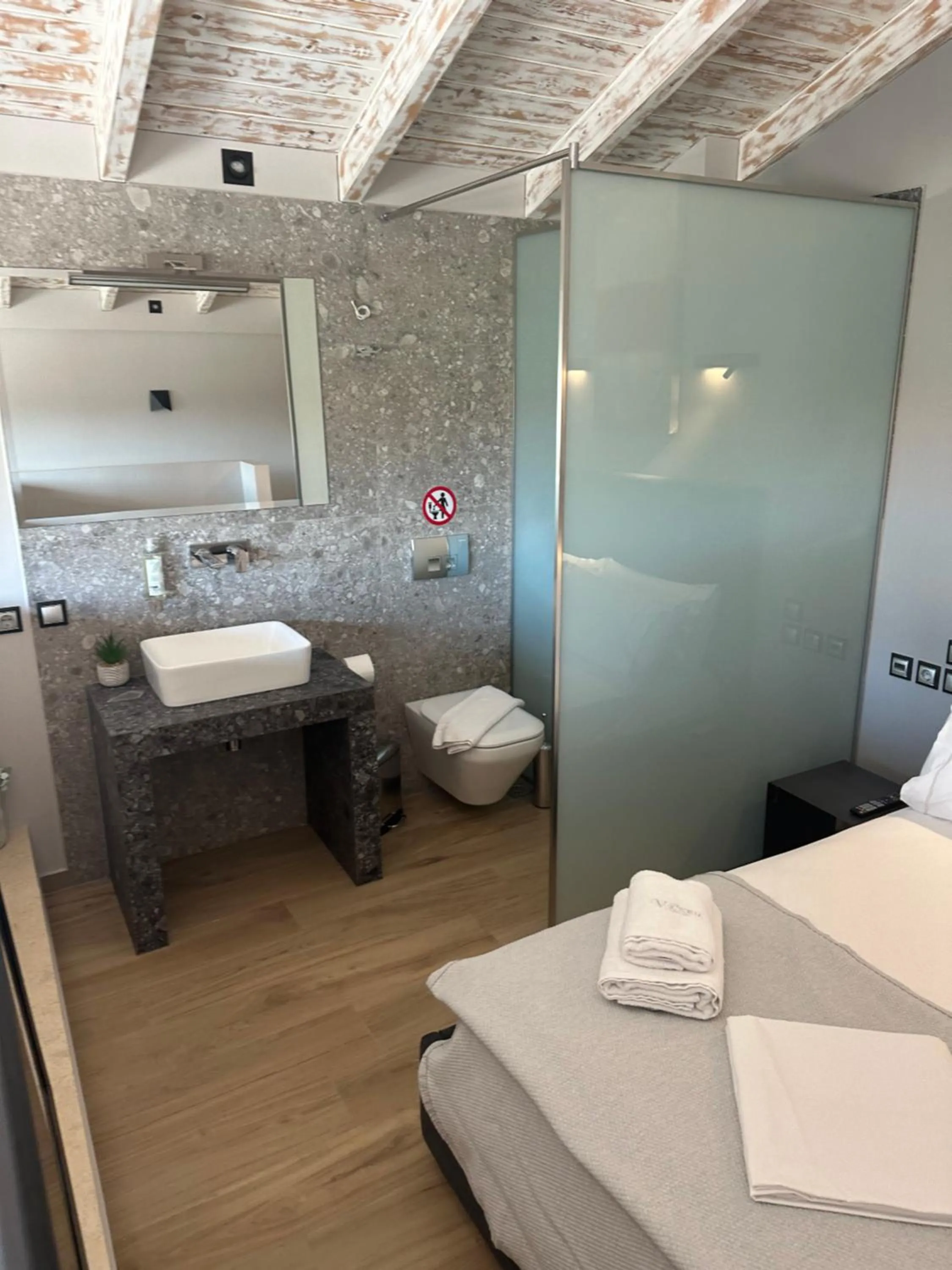 The Victoria Lefkada