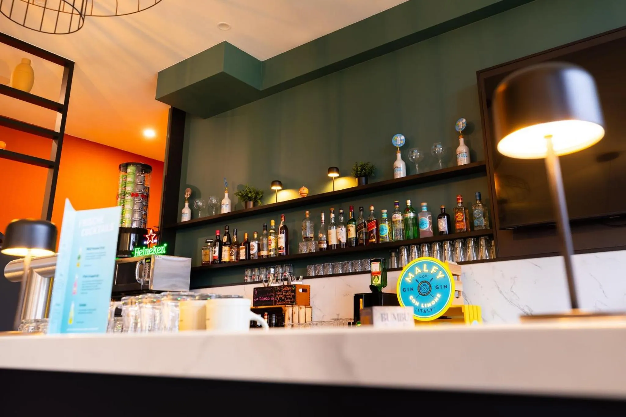 Lounge or bar in Holiday Inn - the niu, Blade Solingen by IHG