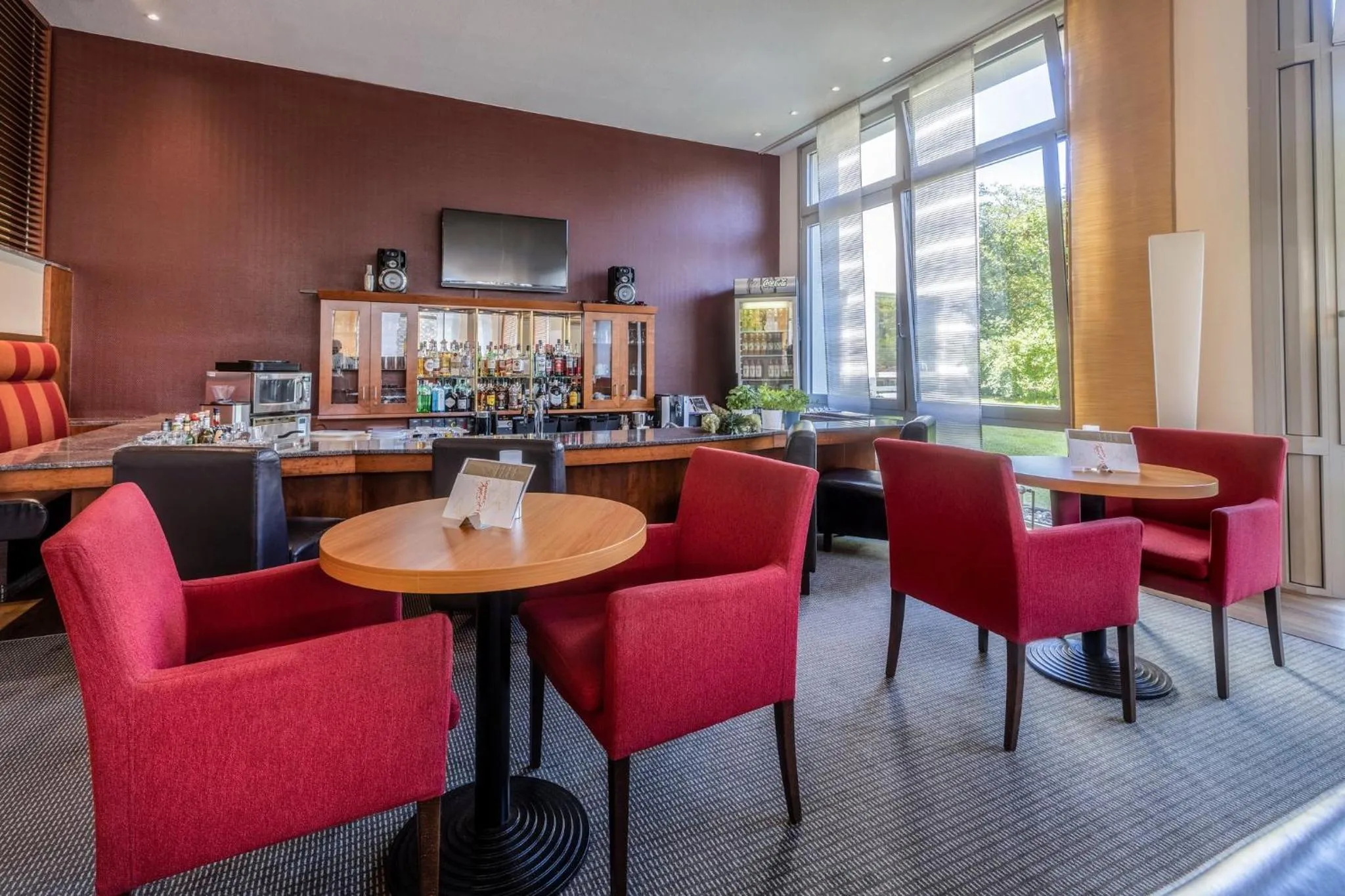 Lounge or bar in Holiday Inn - the niu, Blade Solingen by IHG
