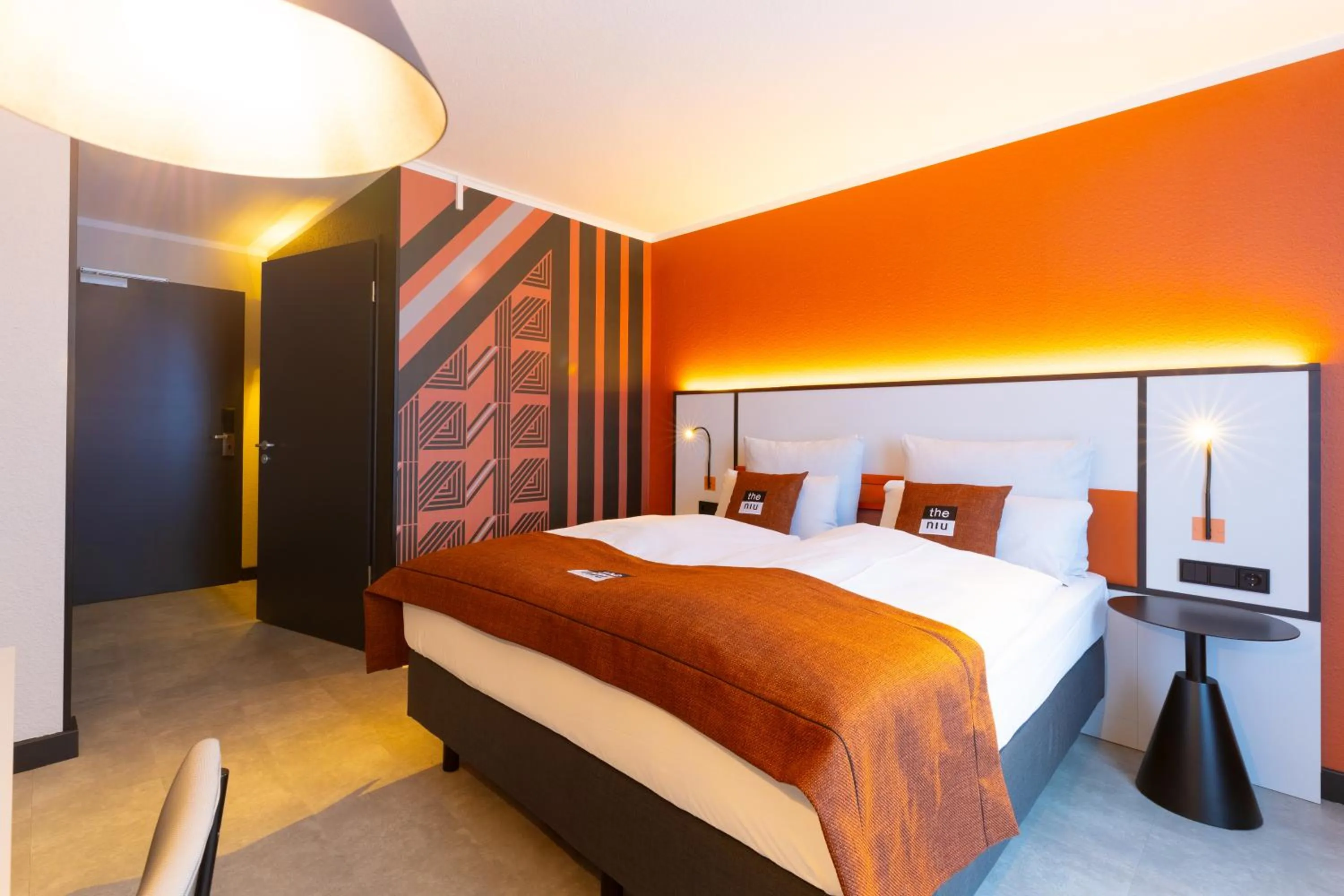 Facility for disabled guests, Bed in Holiday Inn - the niu, Blade Solingen by IHG