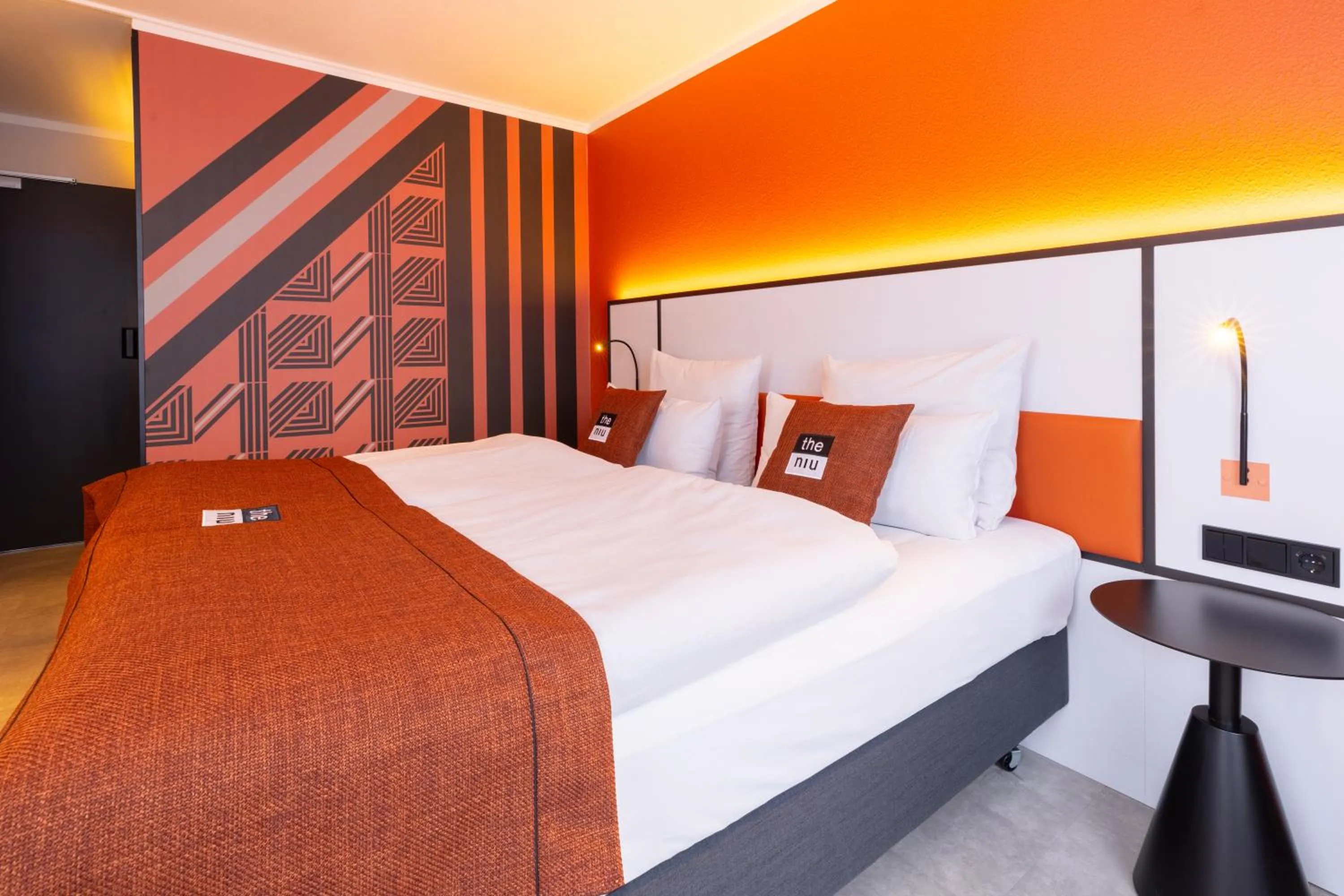 Photo of the whole room, Bed in Holiday Inn - the niu, Blade Solingen by IHG