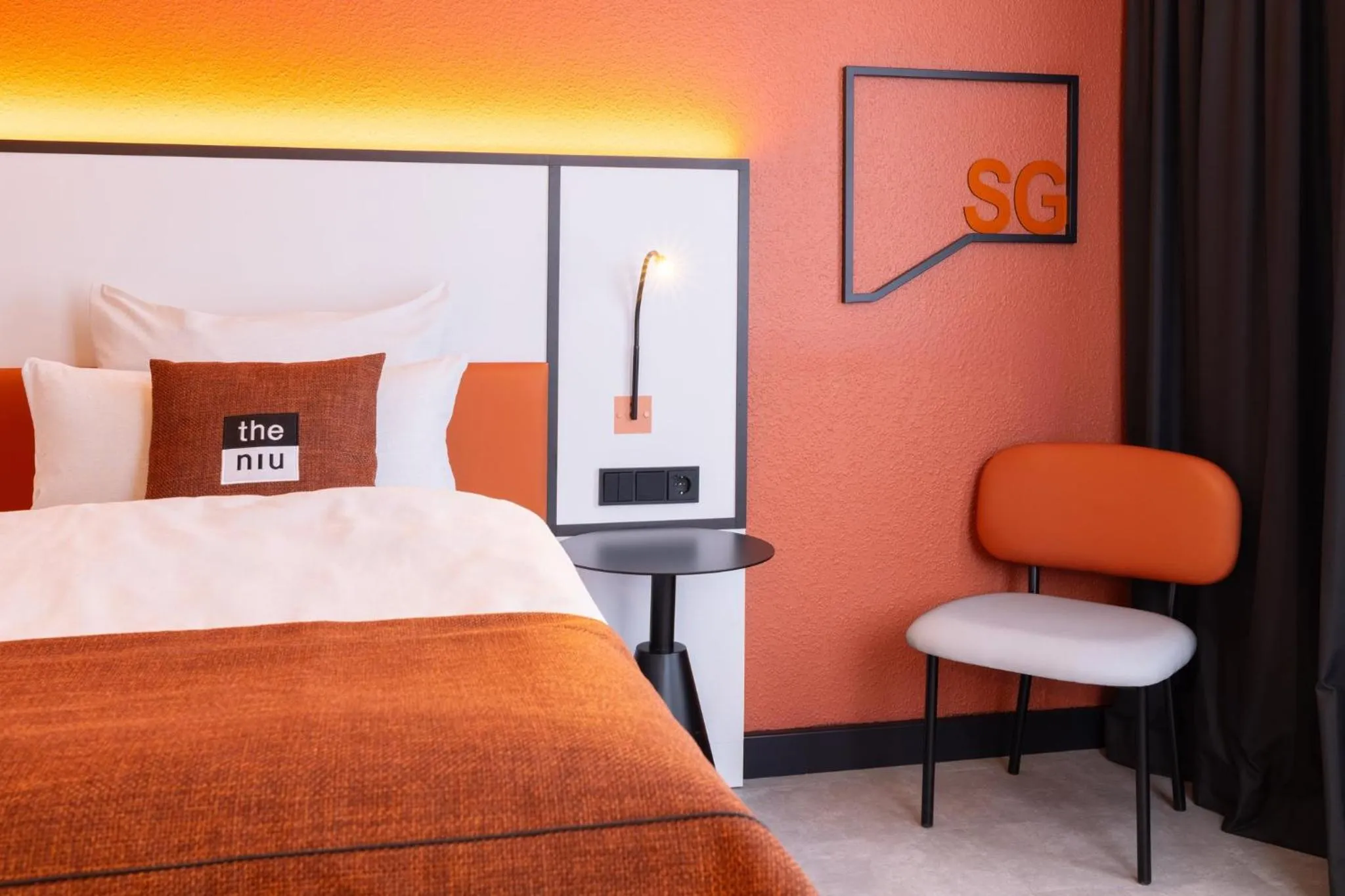 Photo of the whole room, Bed in Holiday Inn - the niu, Blade Solingen by IHG