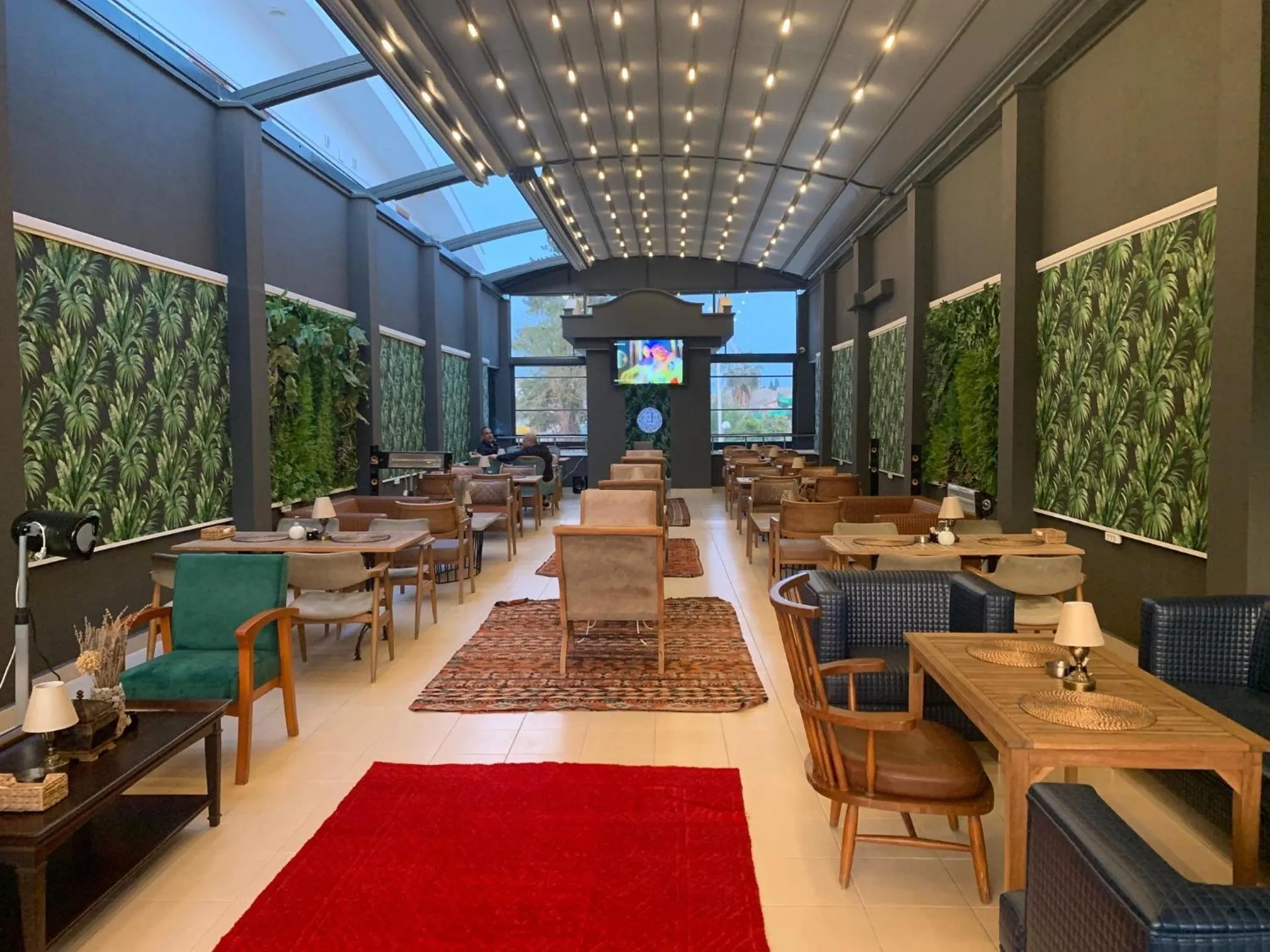 Property building, Restaurant/Places to Eat in ESQUIRE HOTELS and LOUNGES