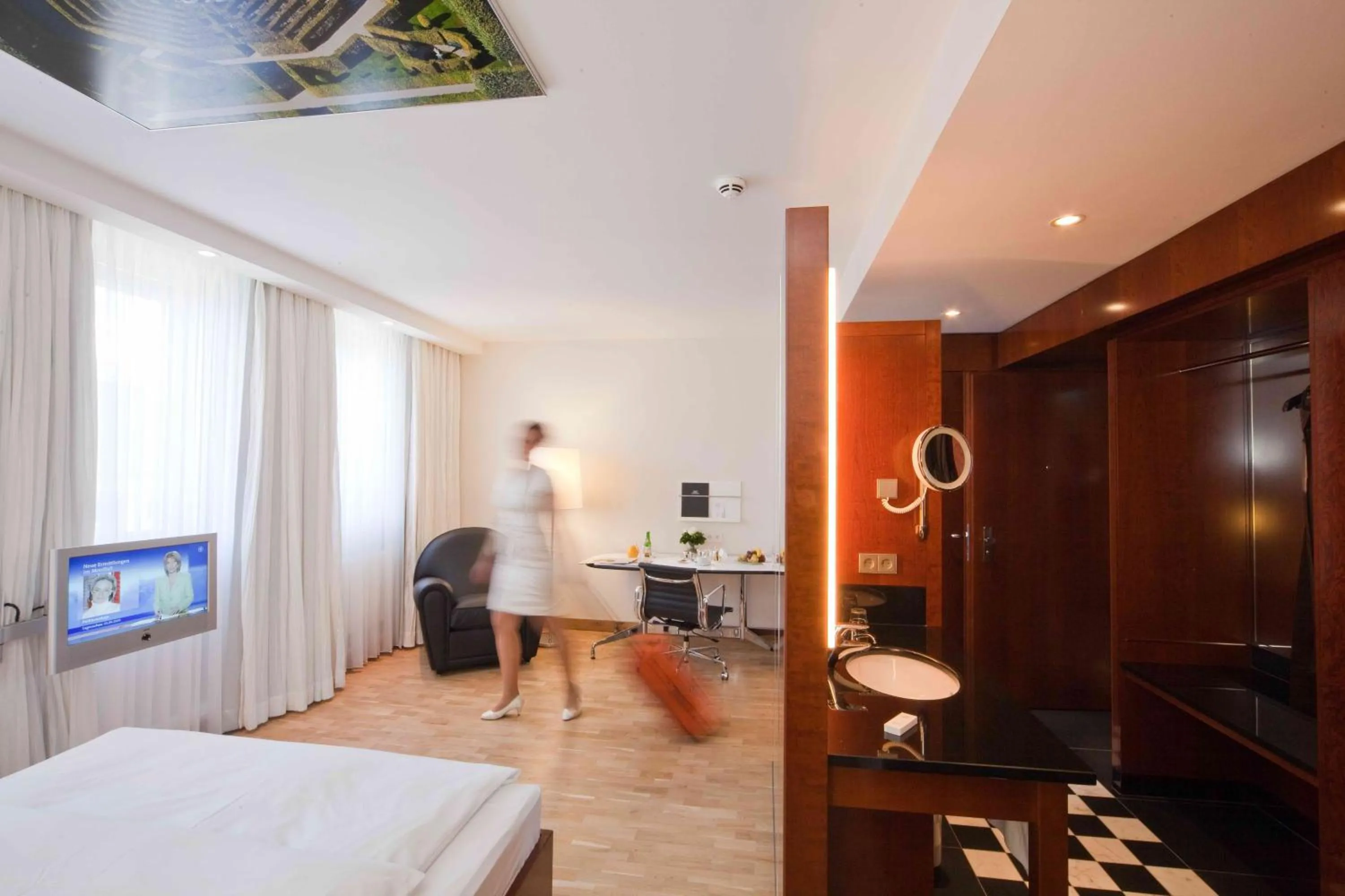 Bedroom, Bed in Grand Hotel Mussmann