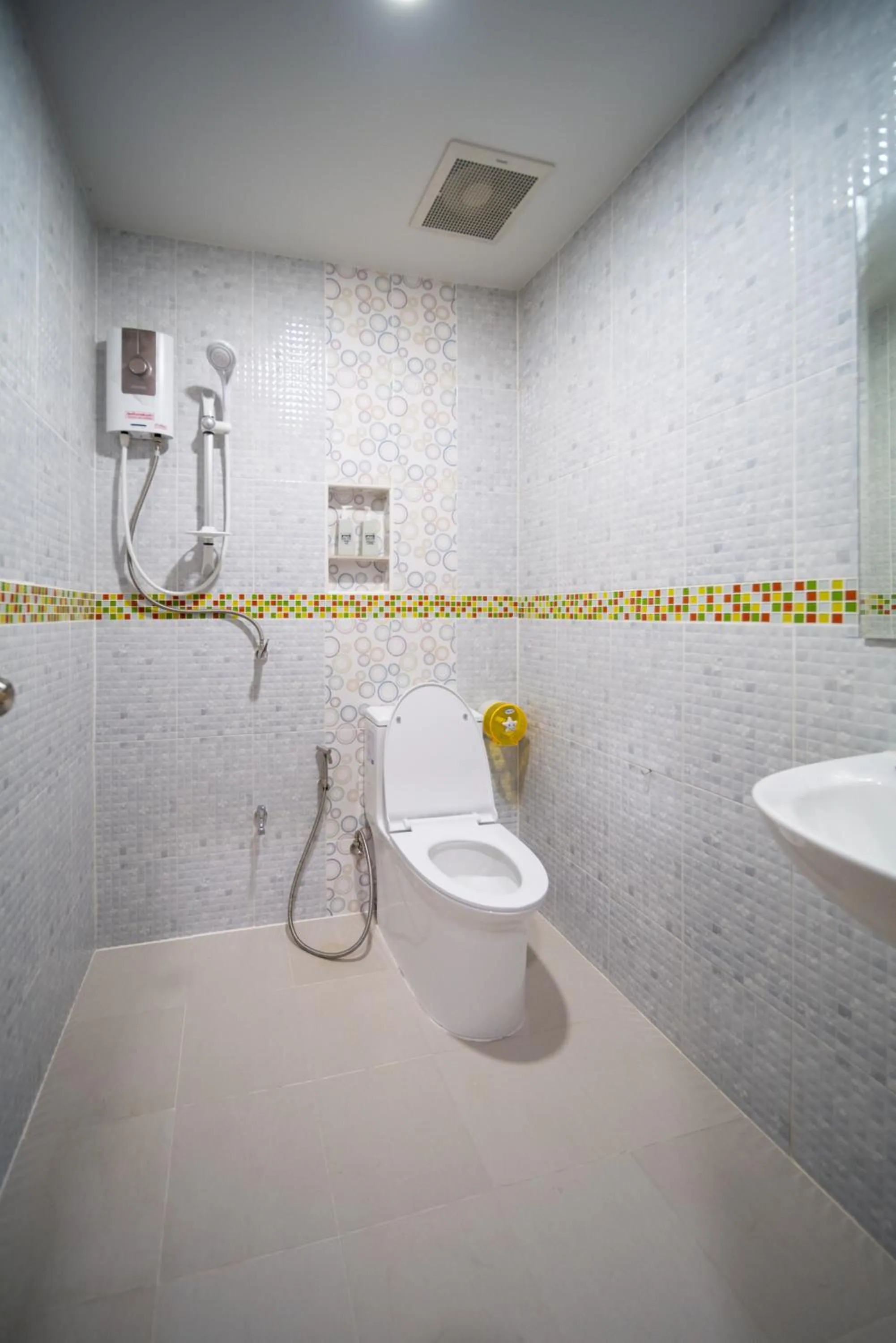 Bathroom in Nonnee Lampang Hotel