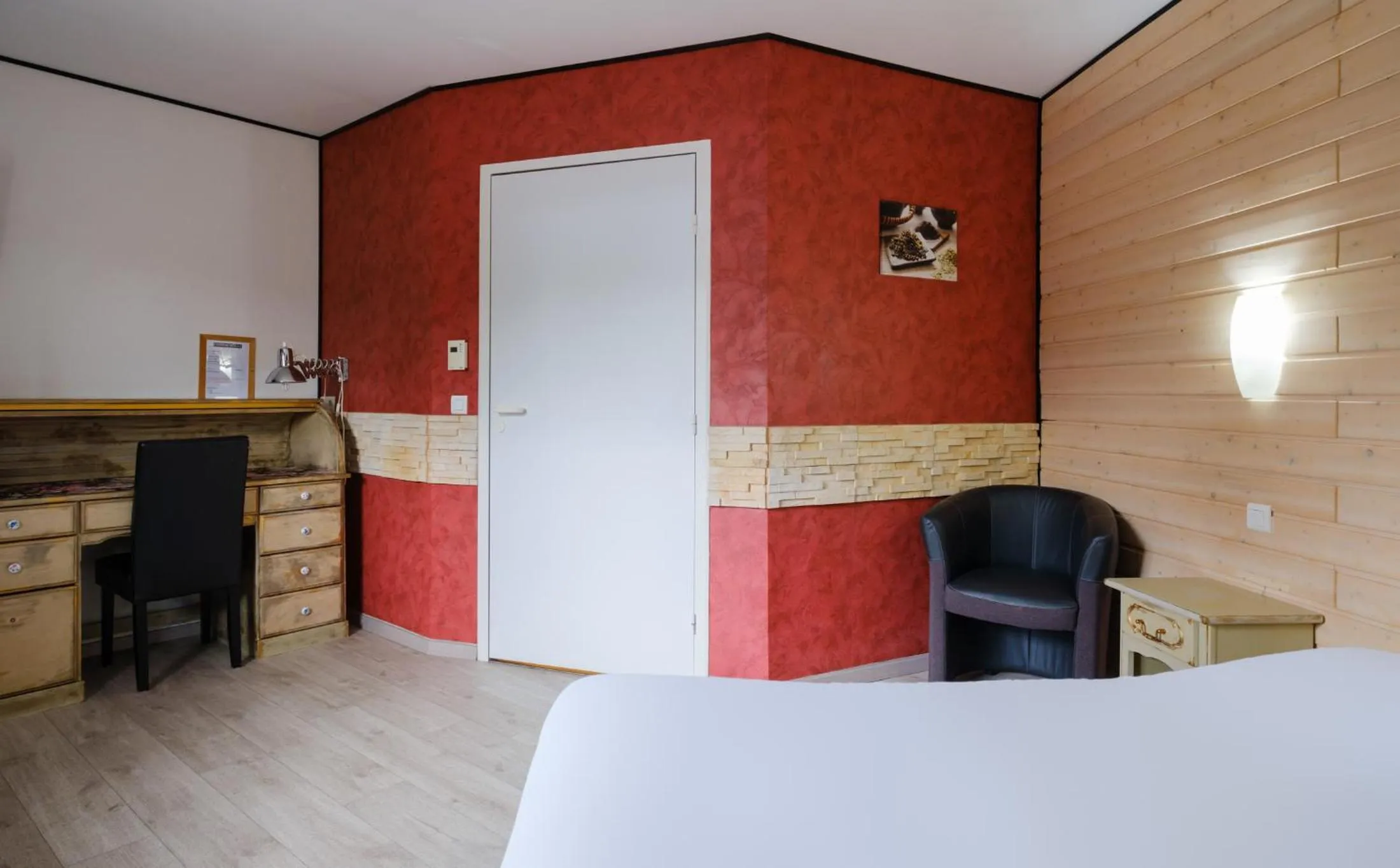 Bedroom, Bed in Eqynox Hotel