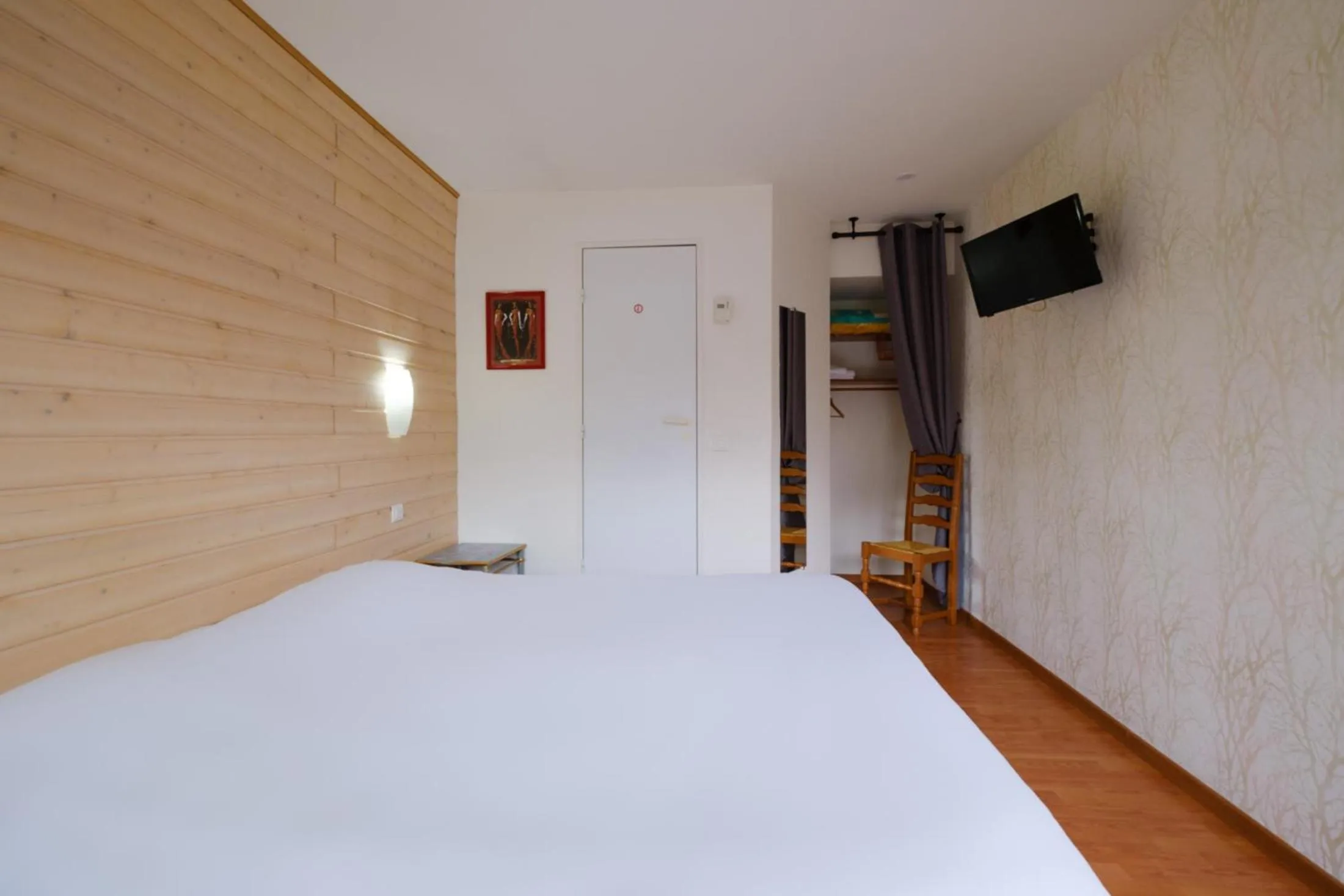 Bedroom, Bed in Eqynox Hotel