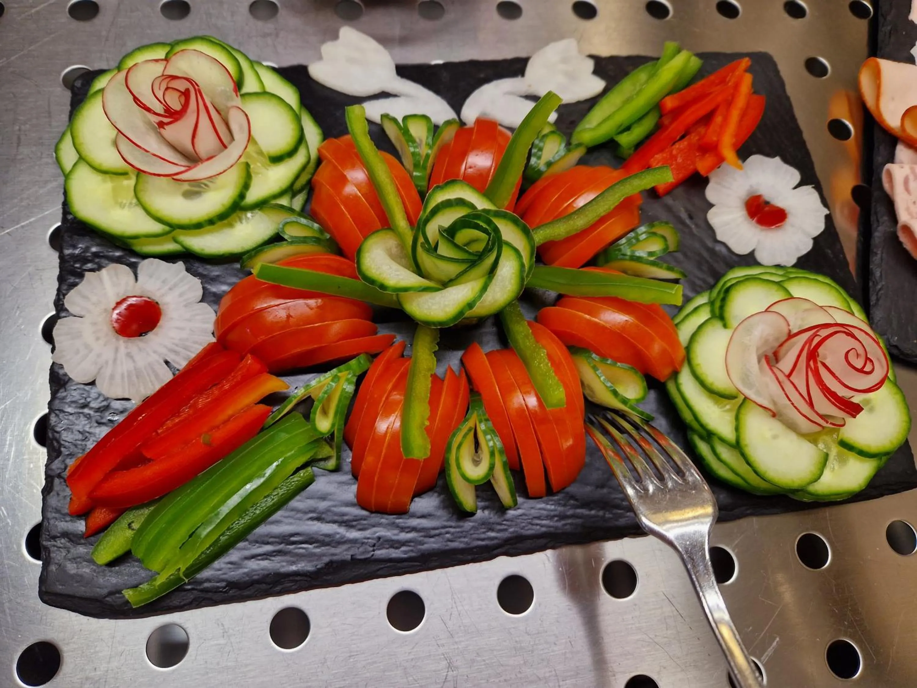 Buffet breakfast in Hotel Garni "Am Ellinger Tor"