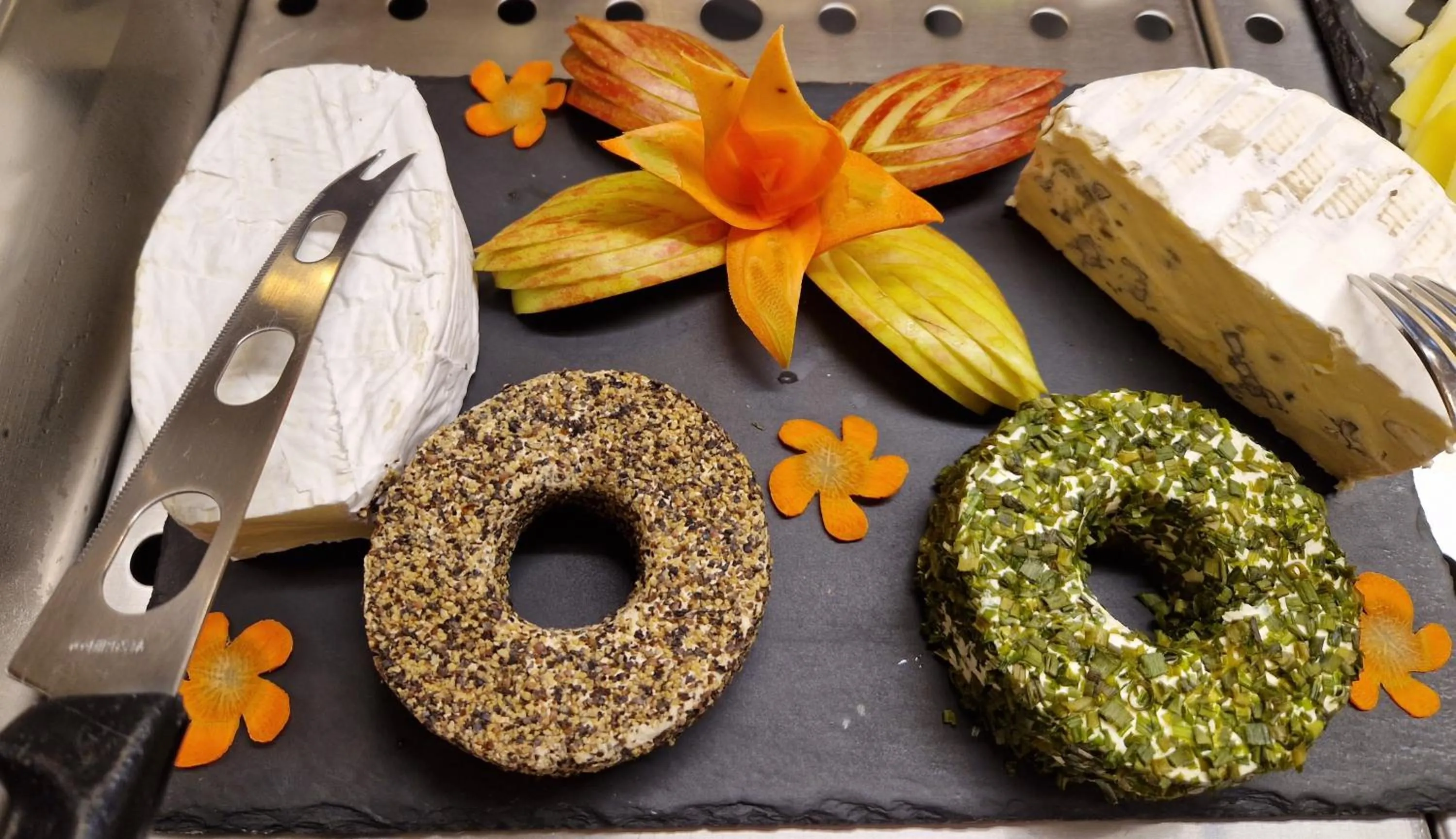 Breakfast in Hotel Garni "Am Ellinger Tor"