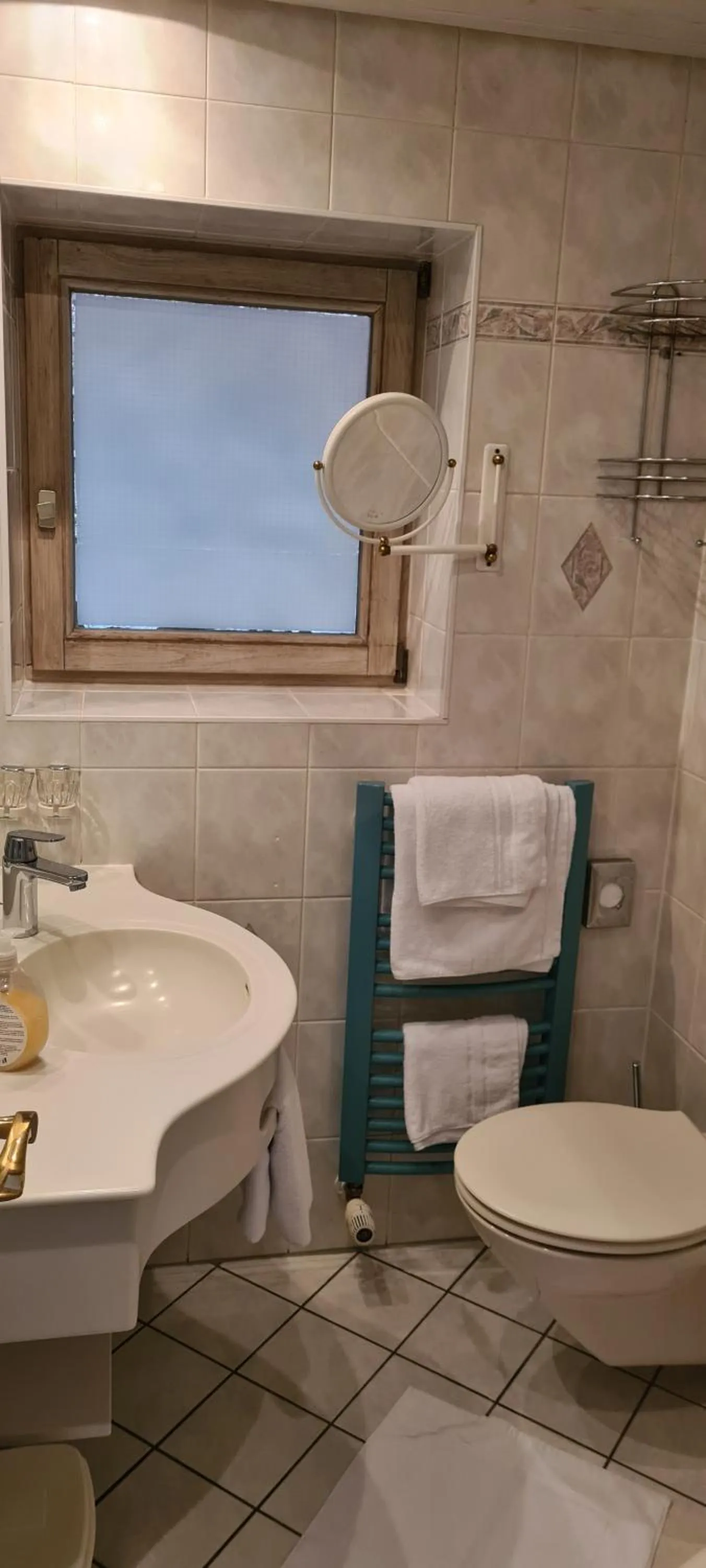 Bathroom in Hotel Garni "Am Ellinger Tor"