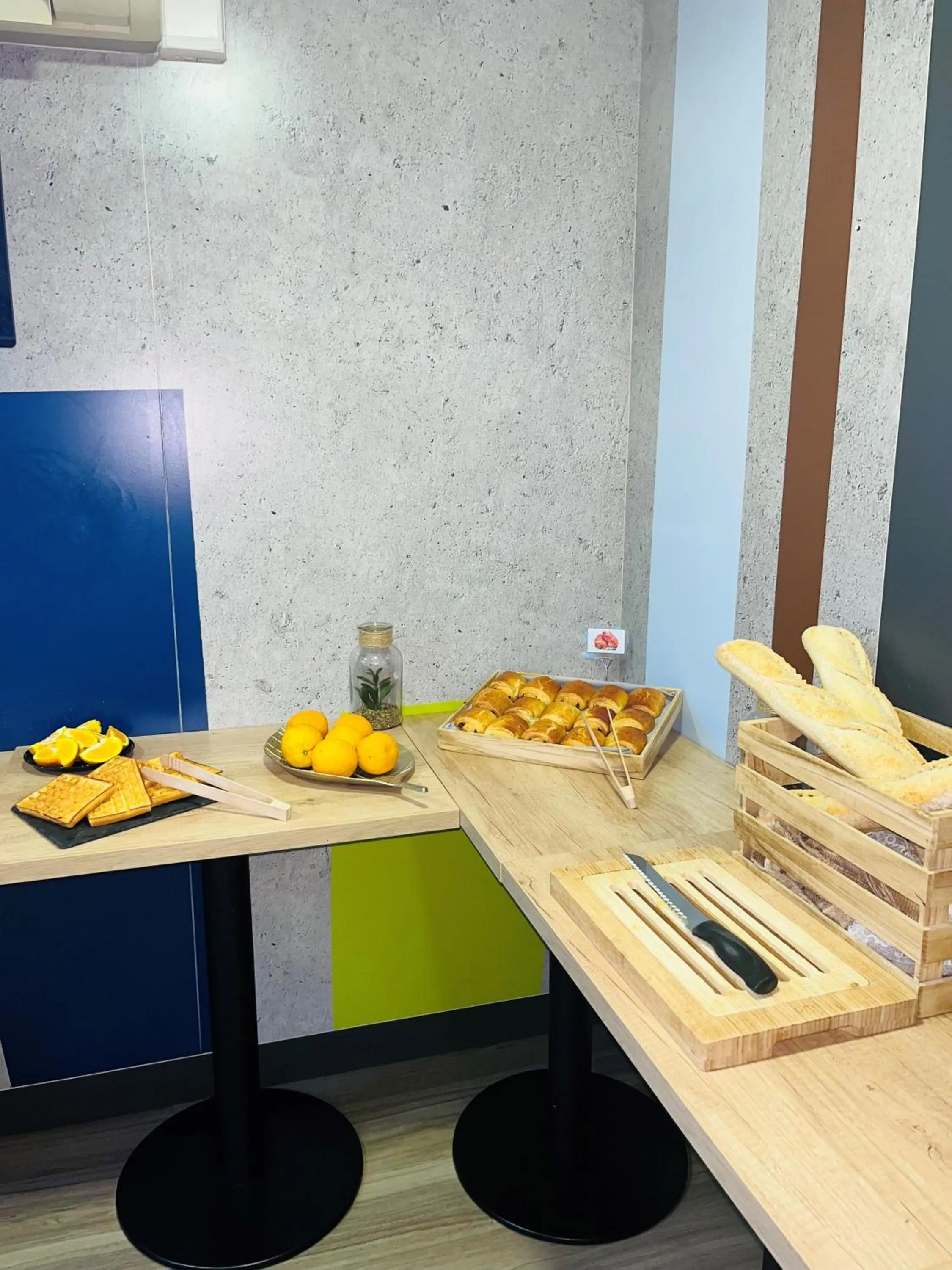 Breakfast in ibis budget Flers Grands Champs