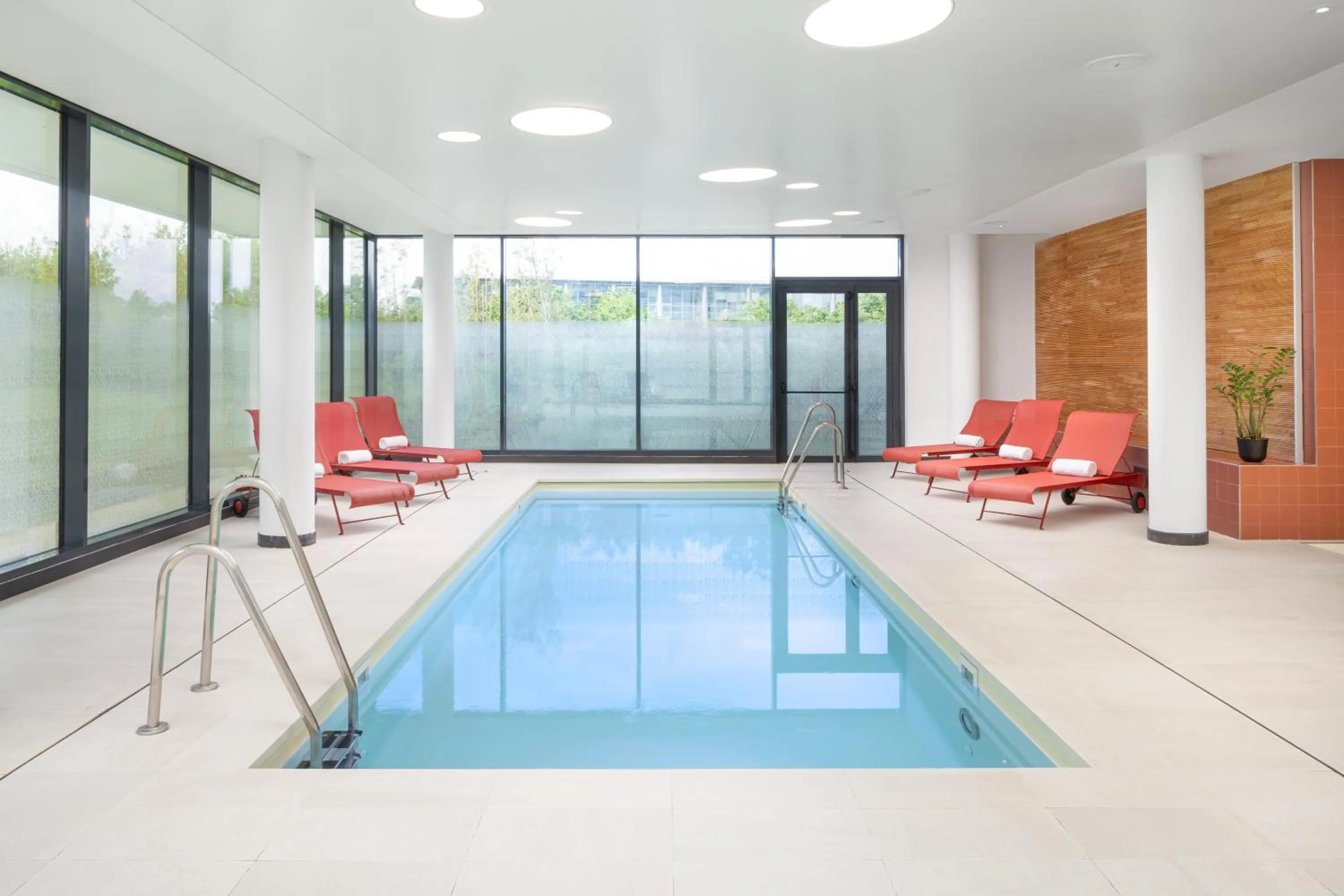 Swimming pool in Hyatt House Paris Charles de Gaulle Airport