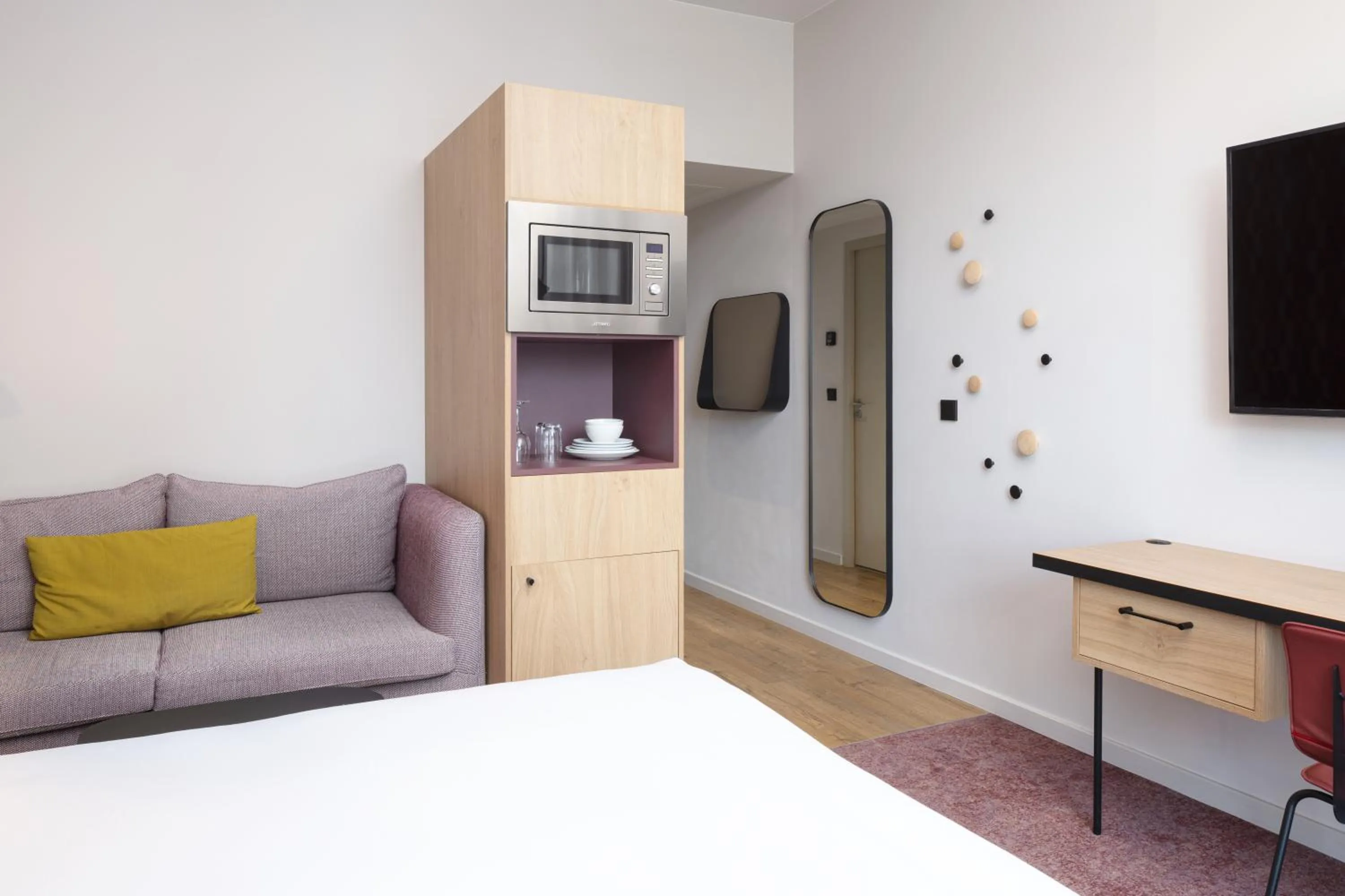 Bedroom, Bed in Hyatt House Paris Charles de Gaulle Airport