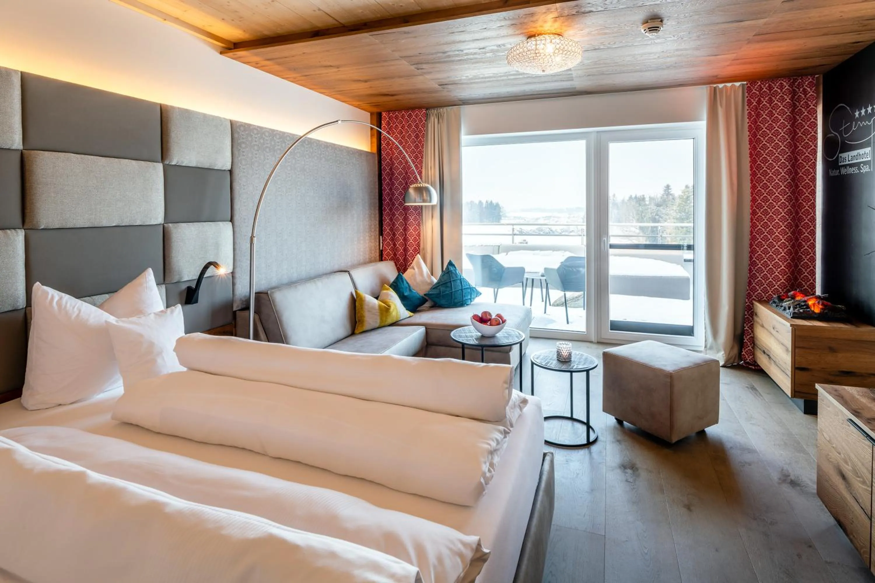 Photo of the whole room, Bed in Das Stemp Wellnessresort 4 Sterne Superior