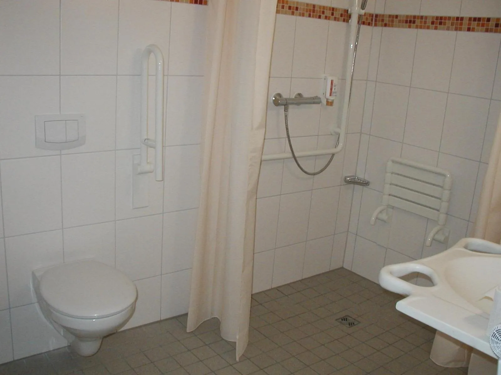 Bathroom in City-Hotel Kurfürst Balduin