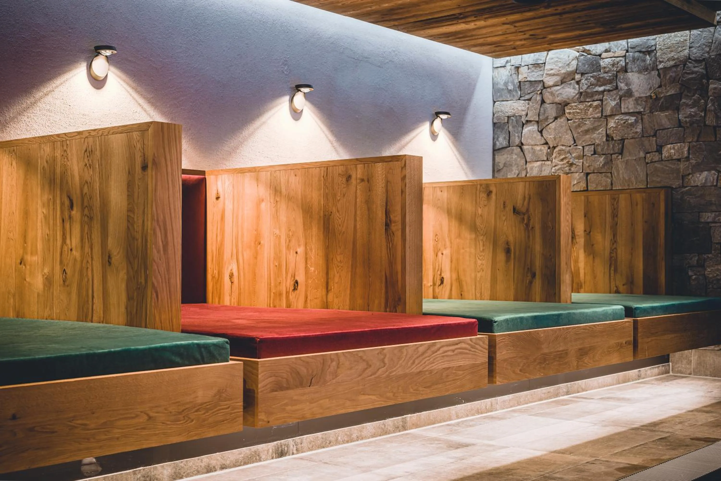 Spa and wellness centre/facilities, Bed in Relais & Châteaux Gut Steinbach Hotel Chalets SPA