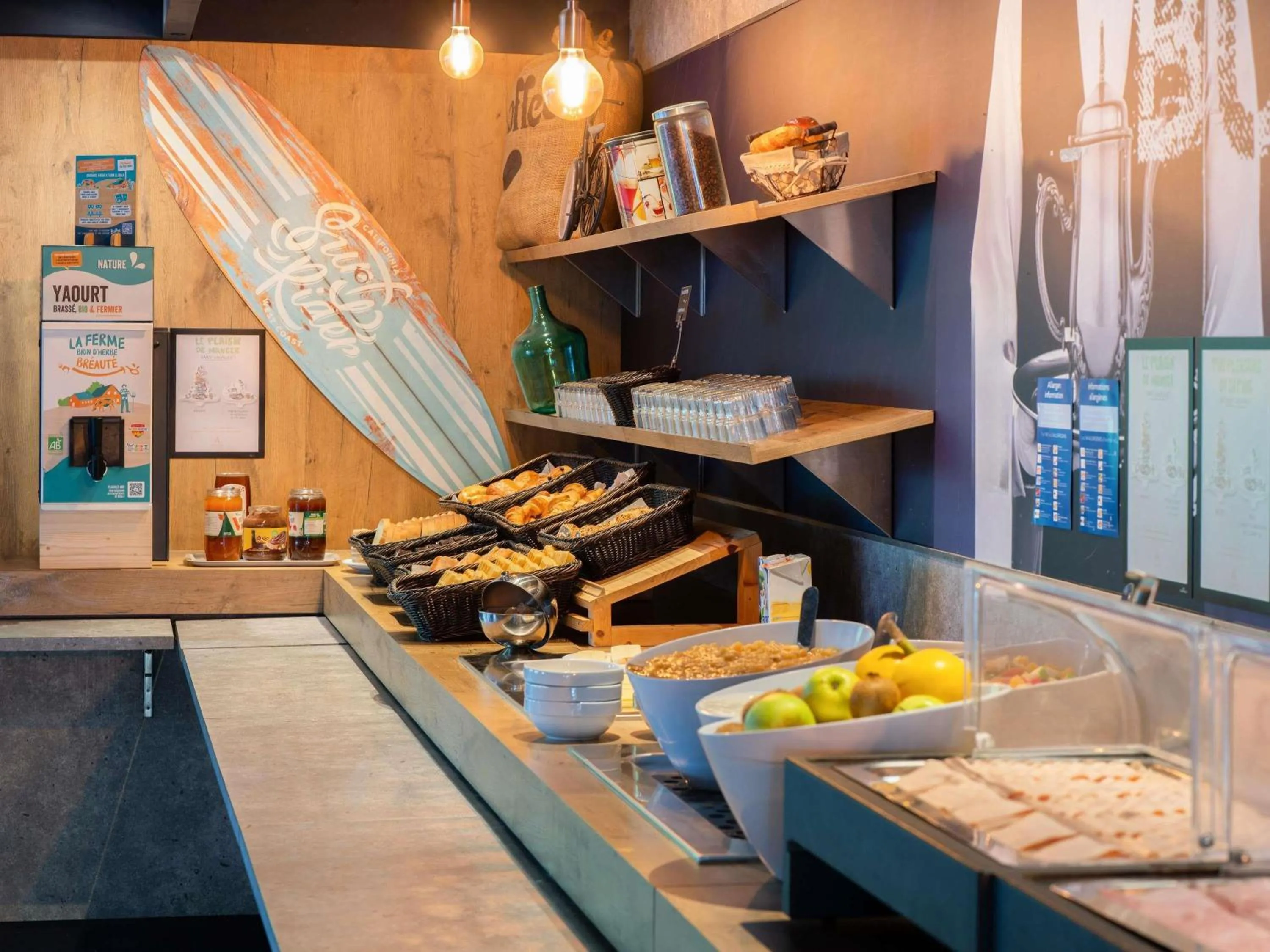 Breakfast in ibis budget Issy Les Moulineaux Paris Ouest