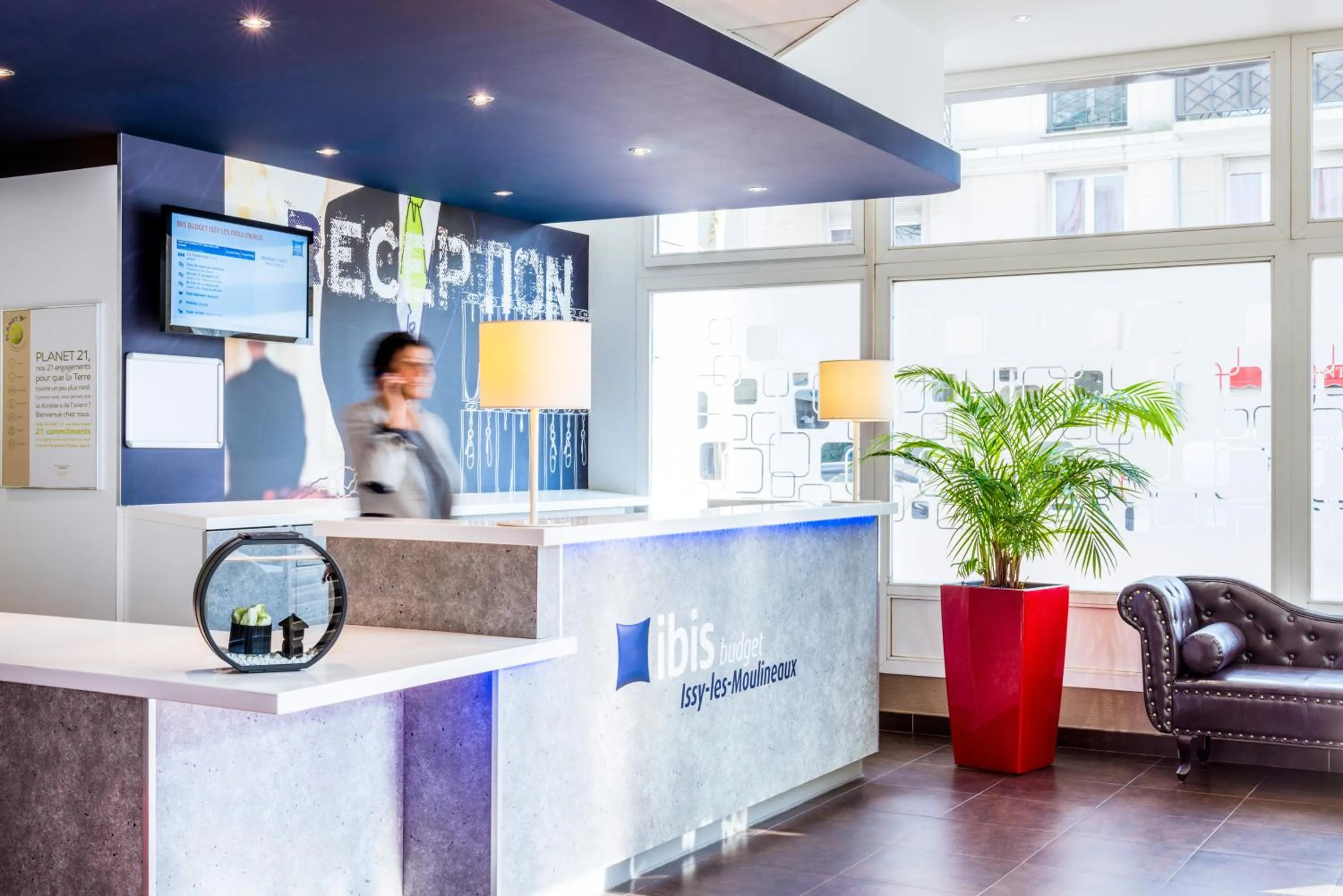 Lobby or reception in ibis budget Issy Les Moulineaux Paris Ouest