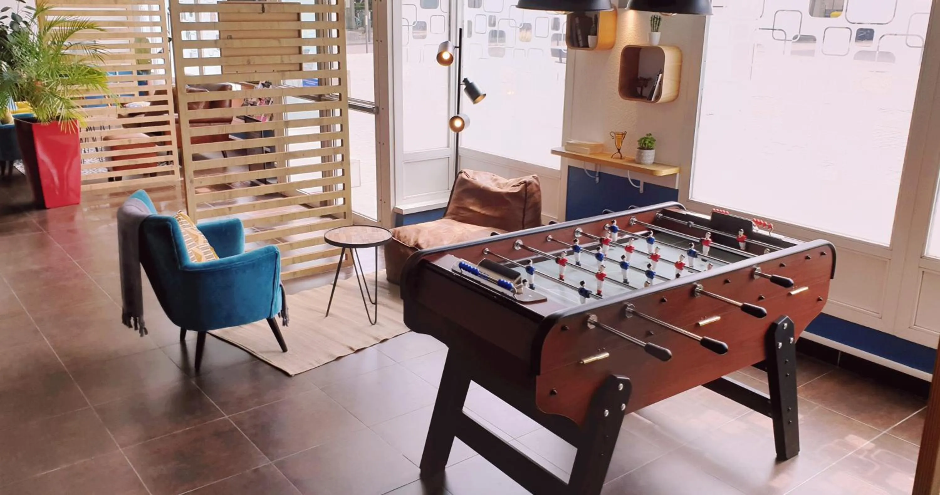 Seating area in ibis budget Issy Les Moulineaux Paris Ouest