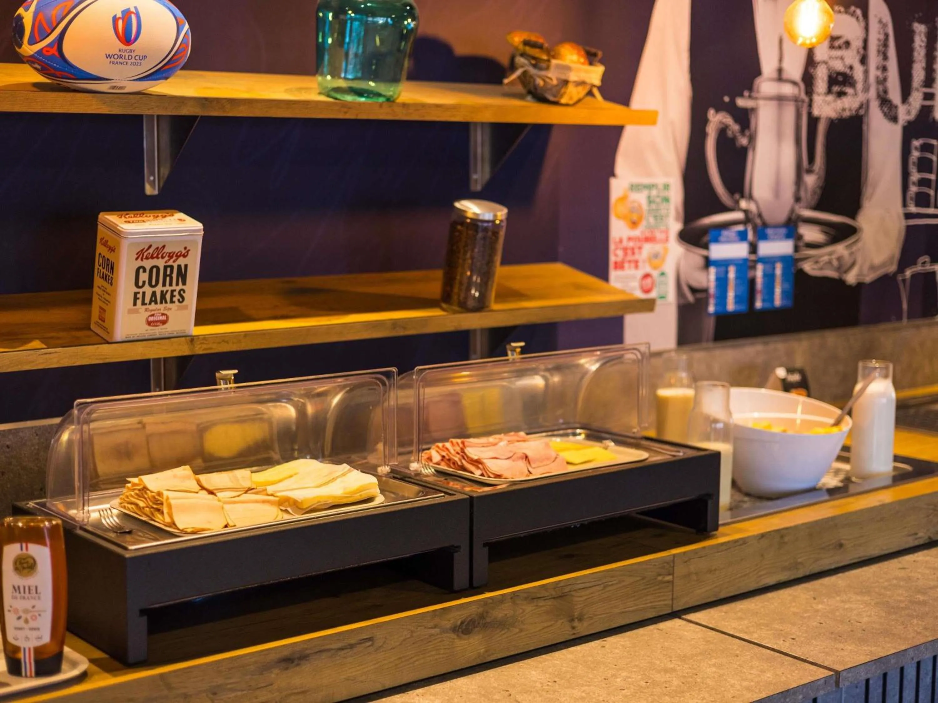 Breakfast in ibis budget Issy Les Moulineaux Paris Ouest