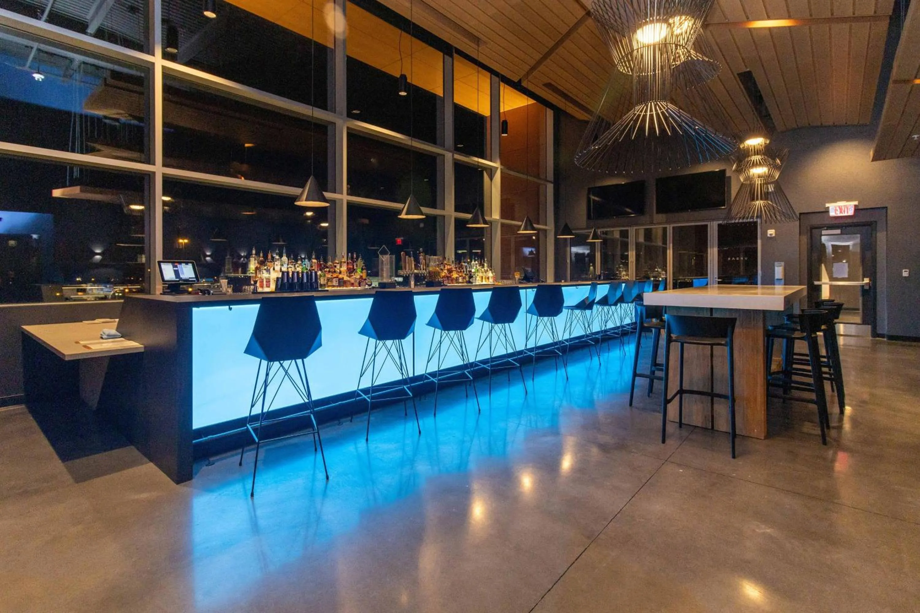 Lounge or bar in Element St. Louis Midtown