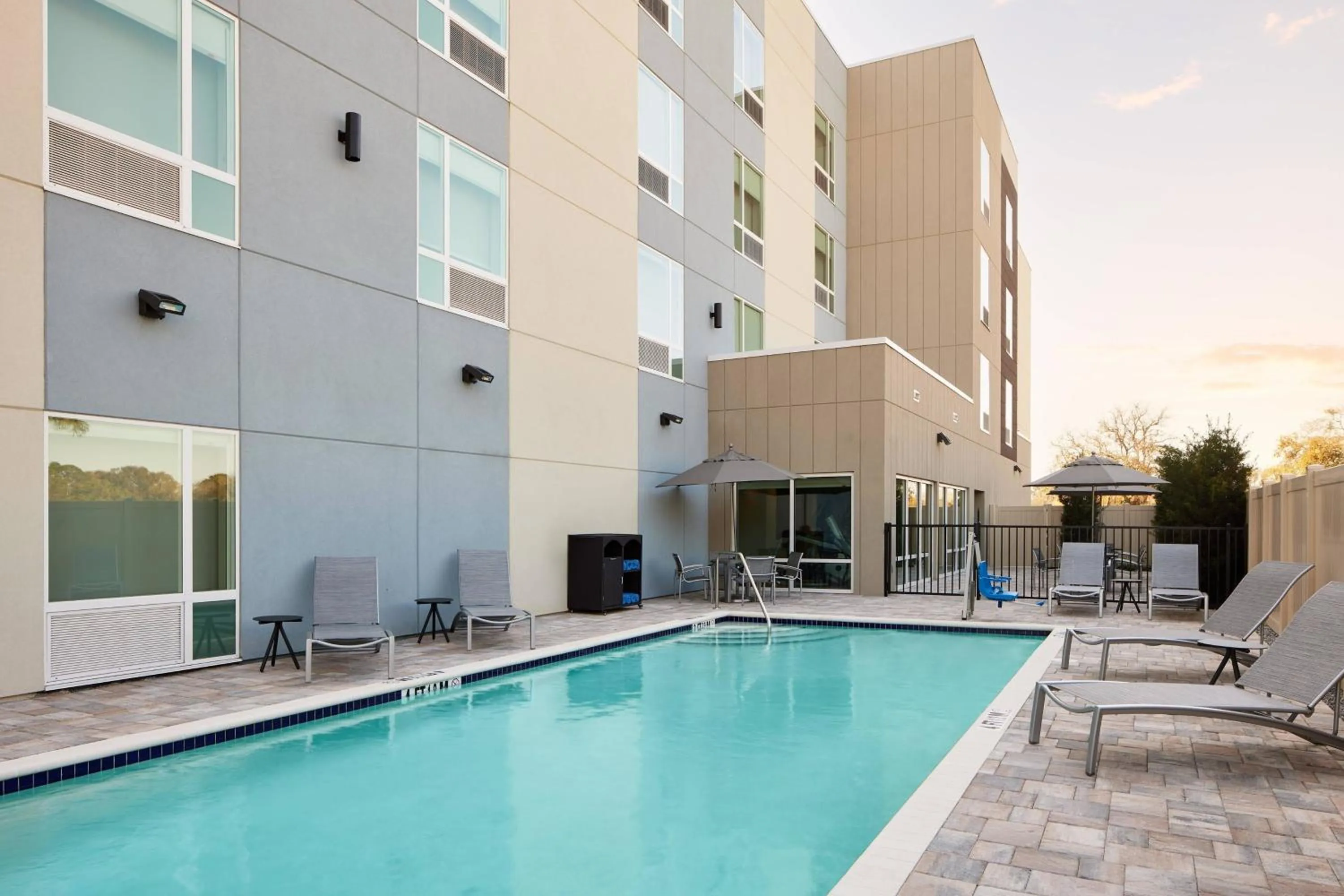 Swimming pool in TownePlace Suites by Marriott Tampa Casino Area