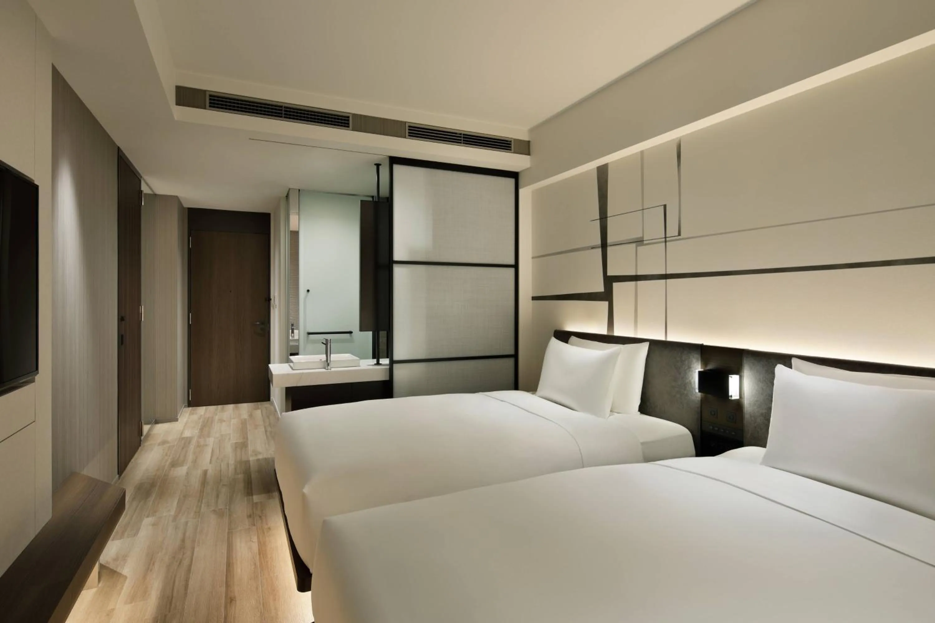 Photo of the whole room, Bed in AC Hotel by Marriott Tokyo Ginza
