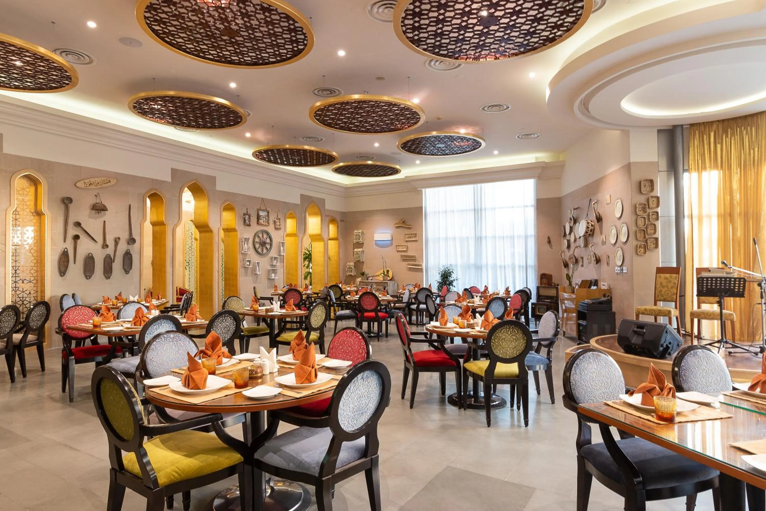 Restaurant/places to eat in Holiday Inn - Suites Kuwait Salmiya by IHG