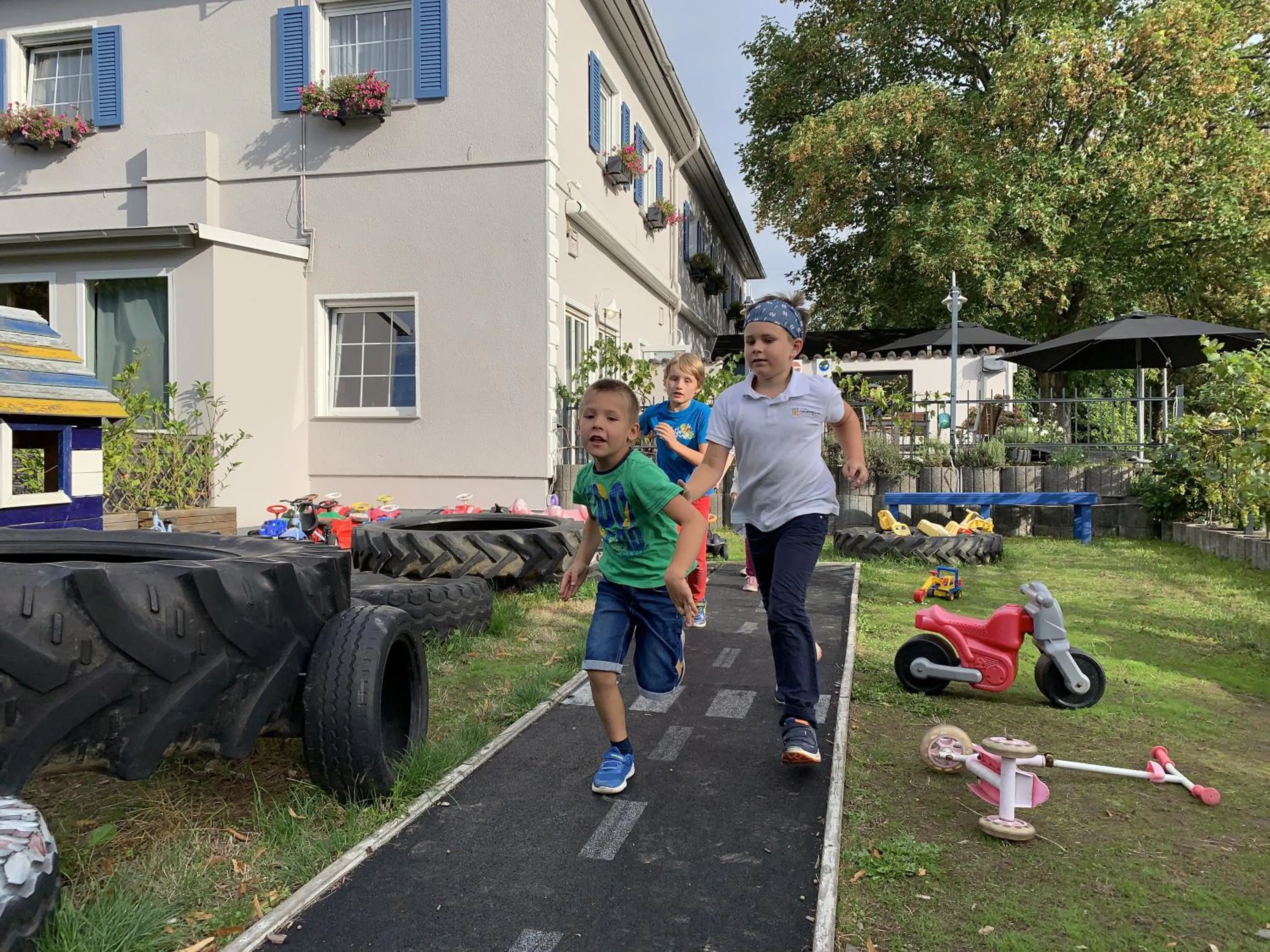 children in Hotel Restaurant Molitor