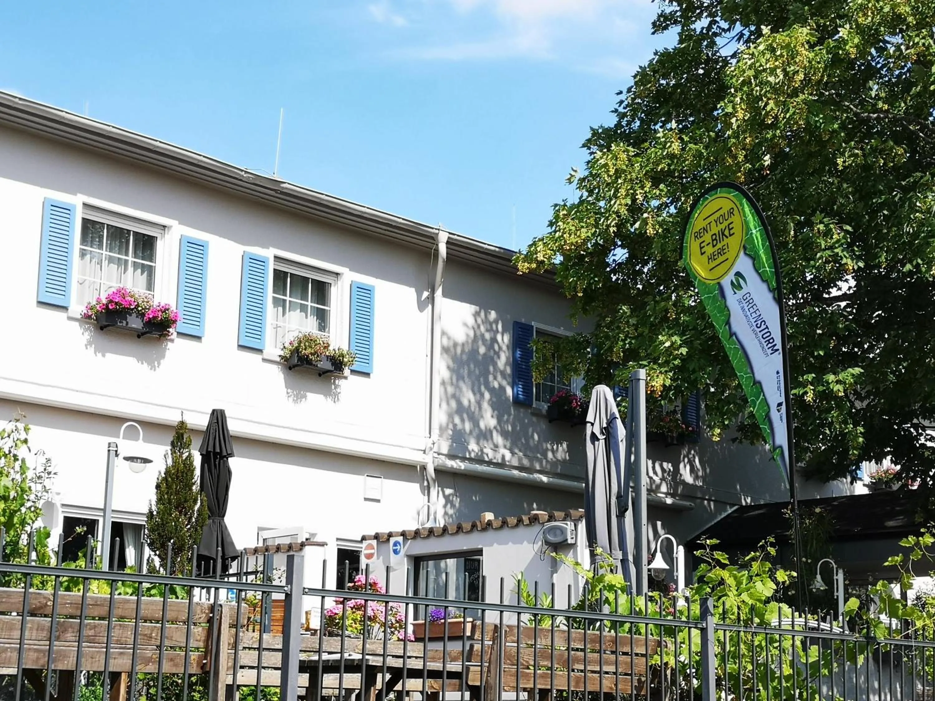 Property building in Hotel Restaurant Molitor