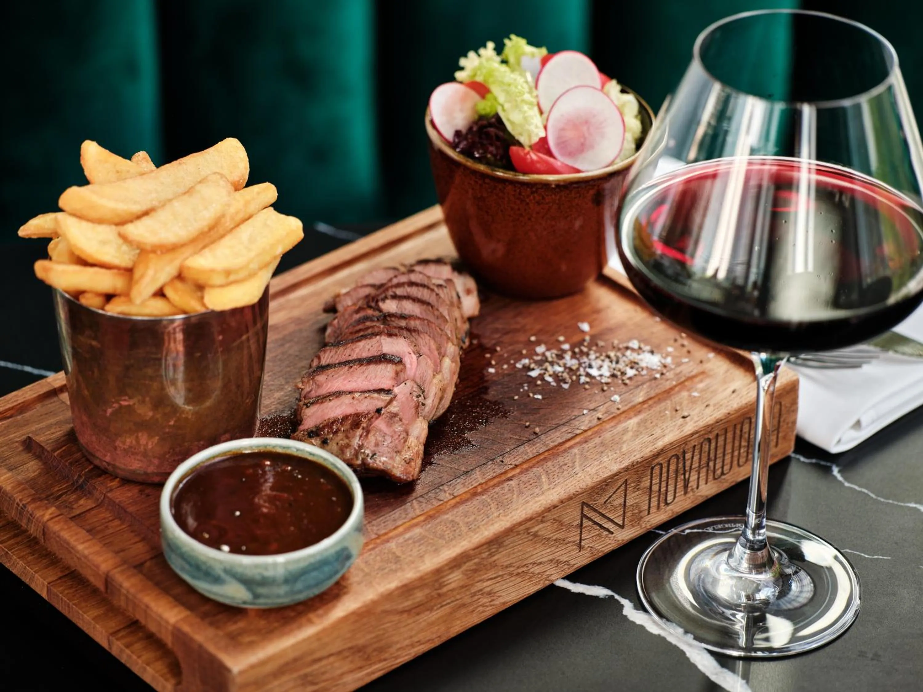 Restaurant/places to eat in Crowne Plaza - Warsaw - The HUB by IHG