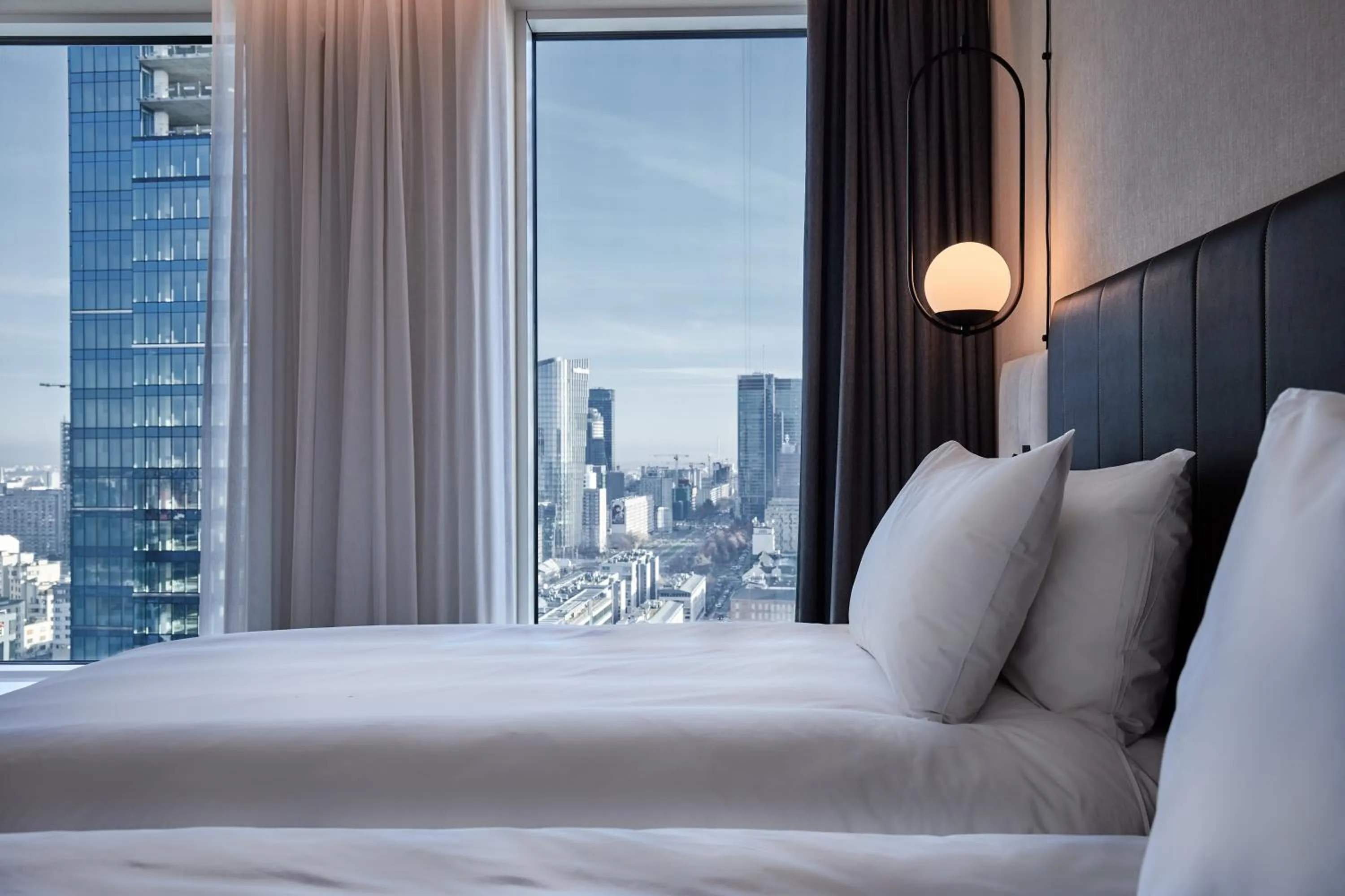 City view, Bed in Crowne Plaza - Warsaw - The HUB by IHG
