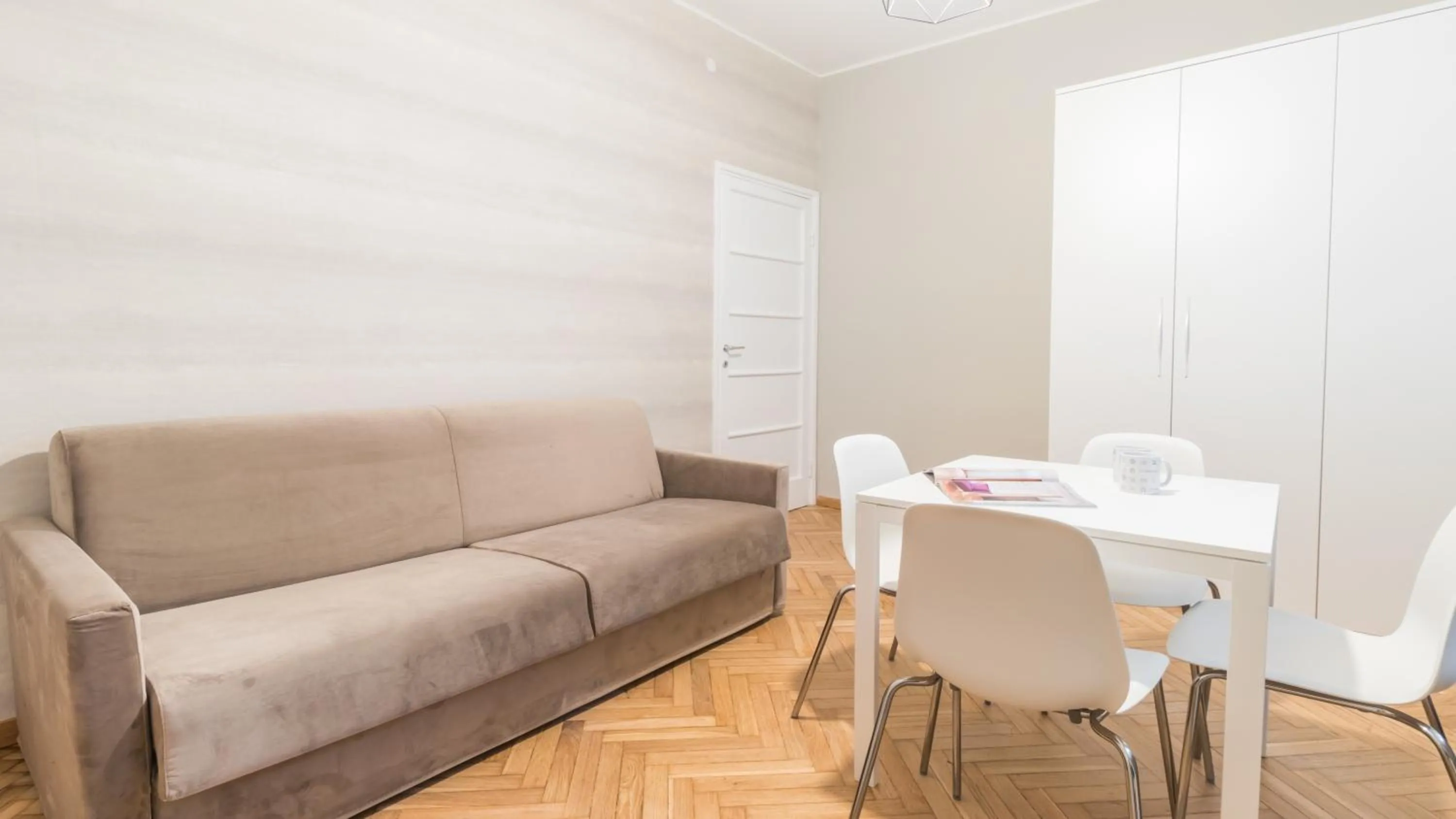 One-Bedroom Apartment in Italianway Easy - Sacconi 2