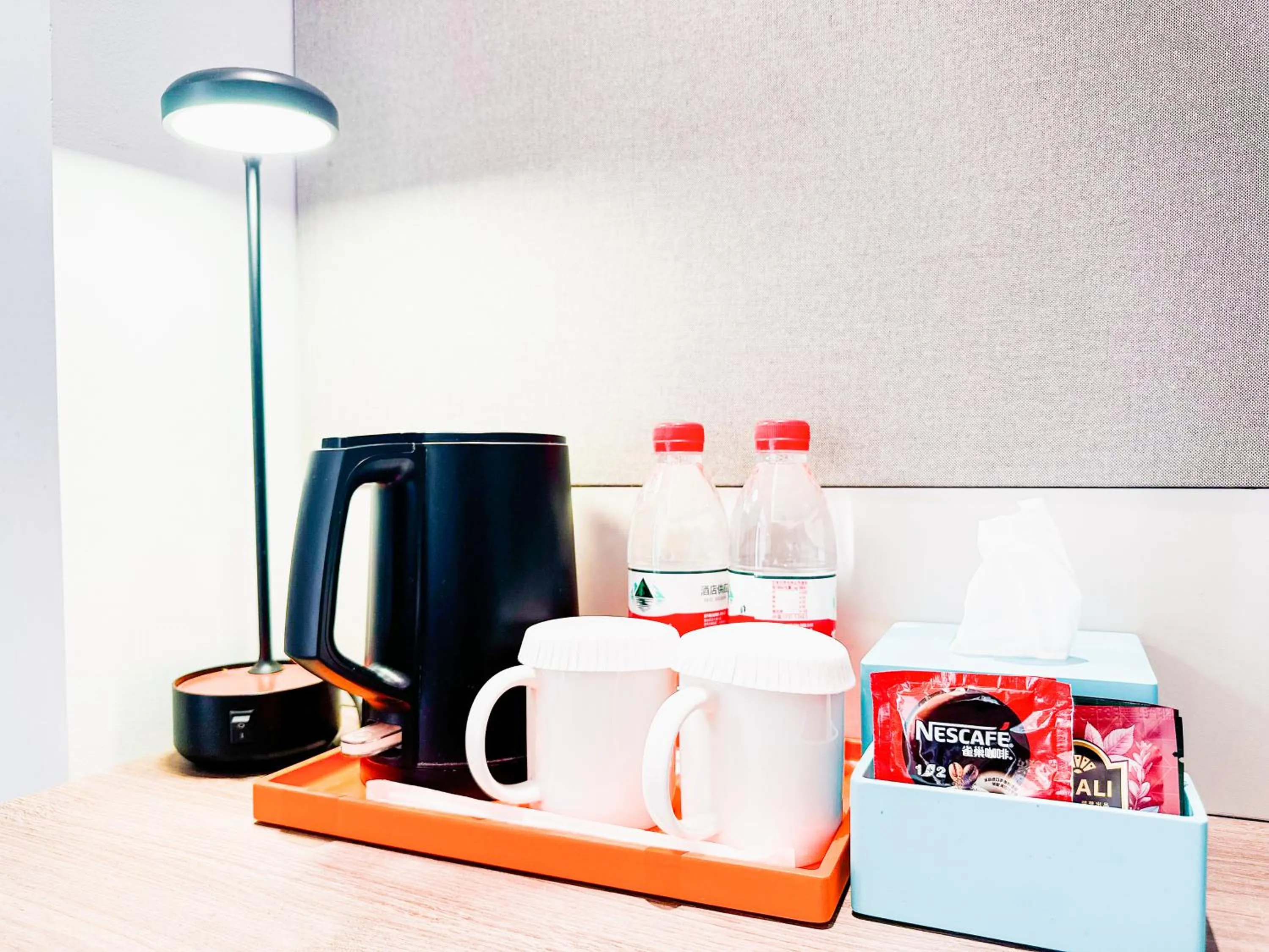 Coffee/tea facilities in Holiday Inn Express Tianjin Airport East by IHG