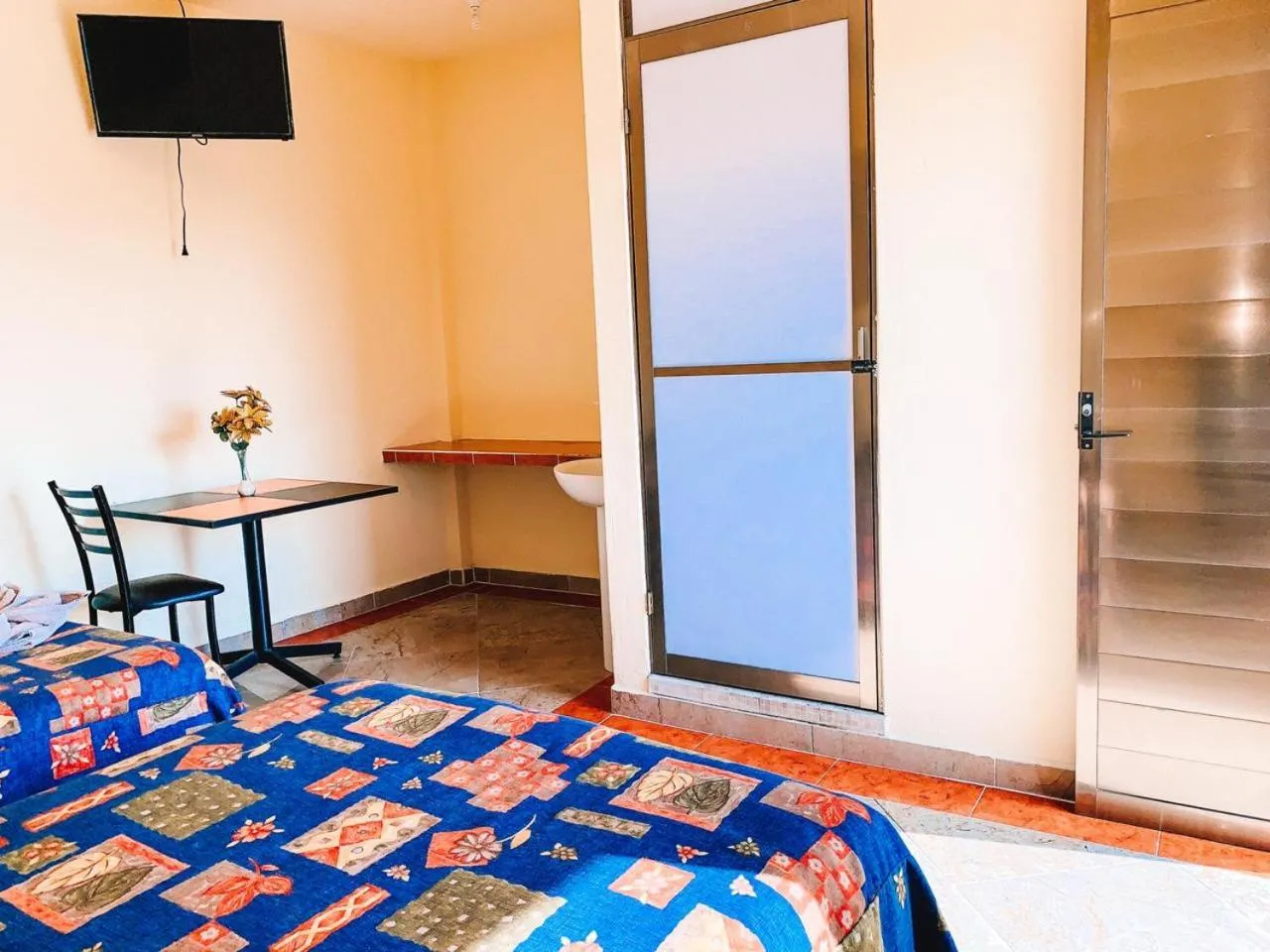 Bed in Hotel Sociedad y Maristas