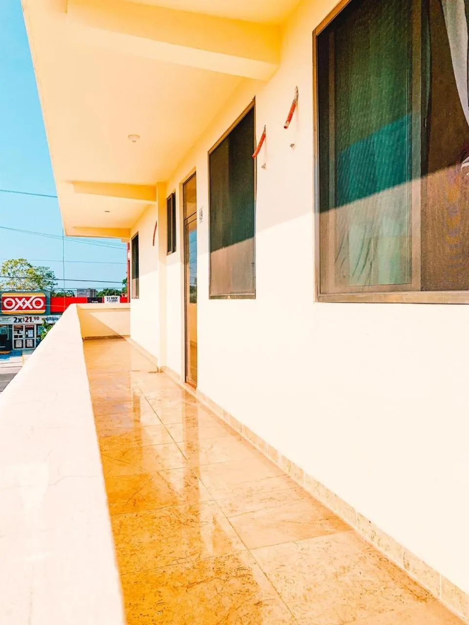 Hotel Sociedad y Maristas
