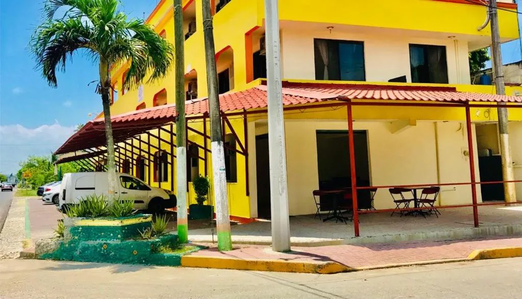 Hotel Sociedad y Maristas