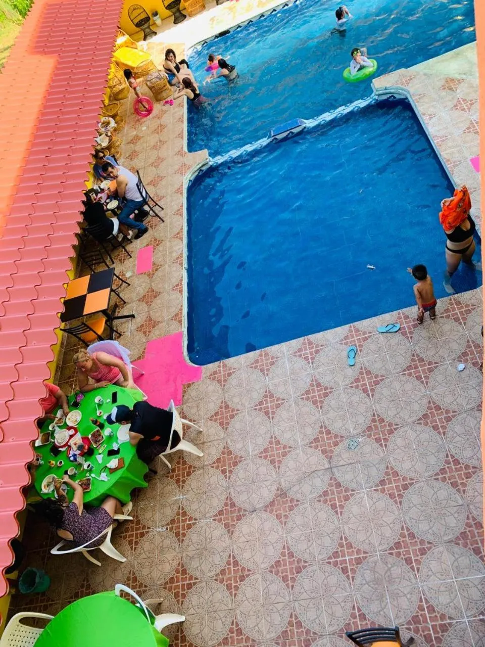 Hotel Sociedad y Maristas