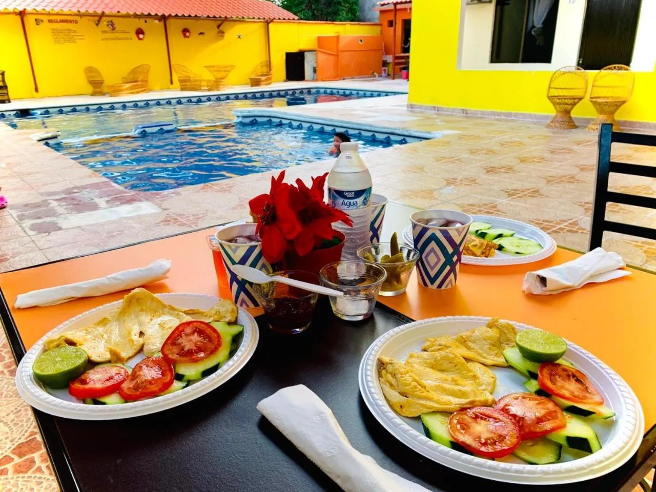 Restaurant/places to eat in Hotel Sociedad y Maristas