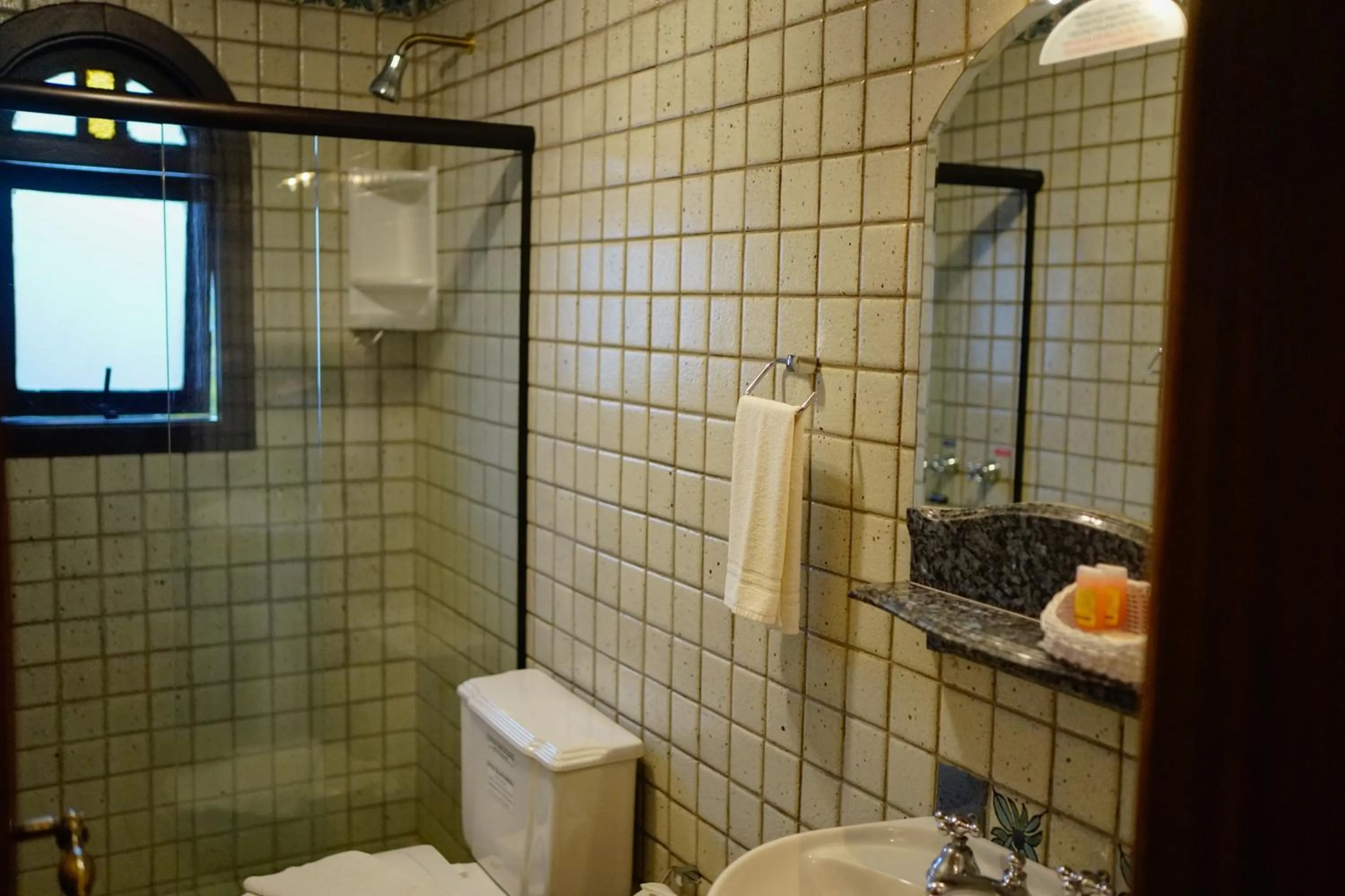 Shower in Campos Hotel do Sol