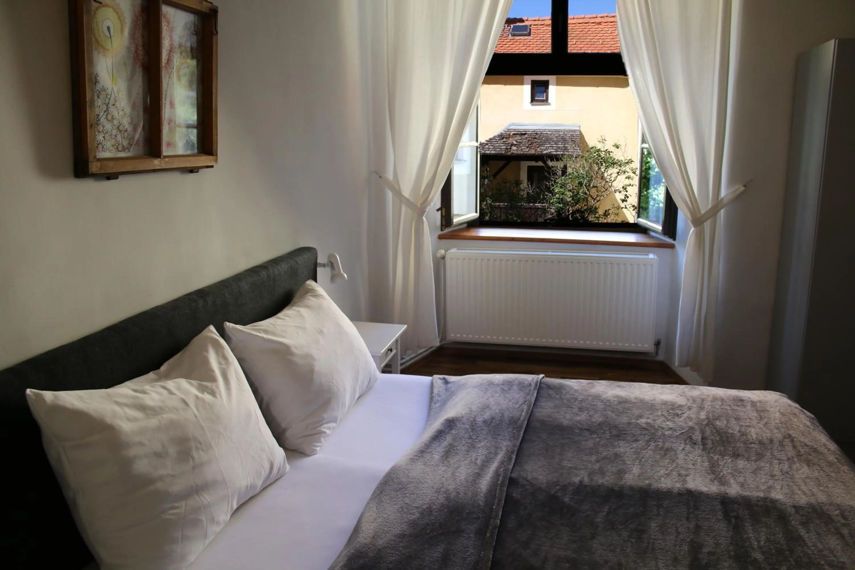 Bedroom, Bed in Hotel im Stift Neuberg