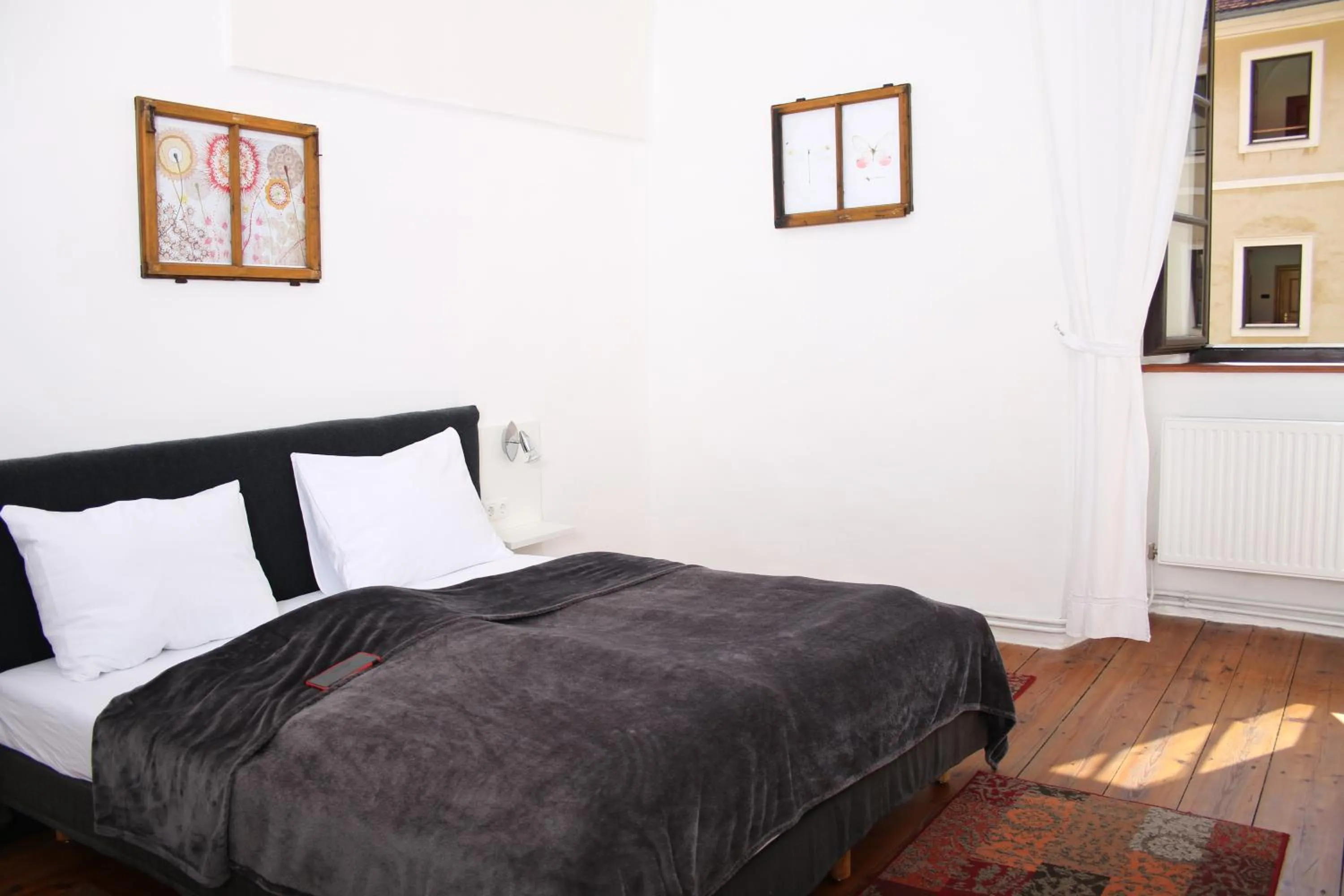 Bed in Hotel im Stift Neuberg