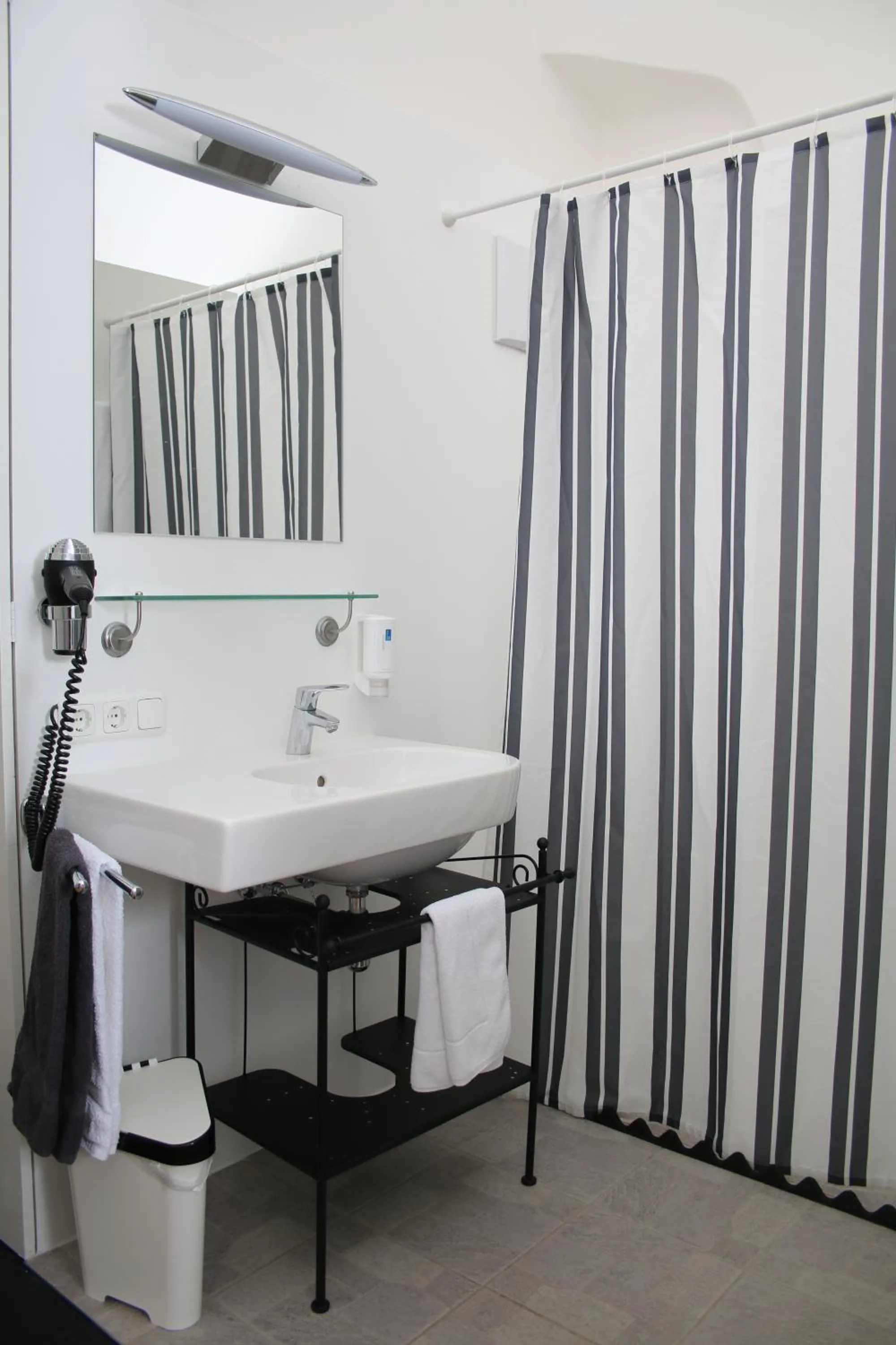 Bathroom in Hotel im Stift Neuberg